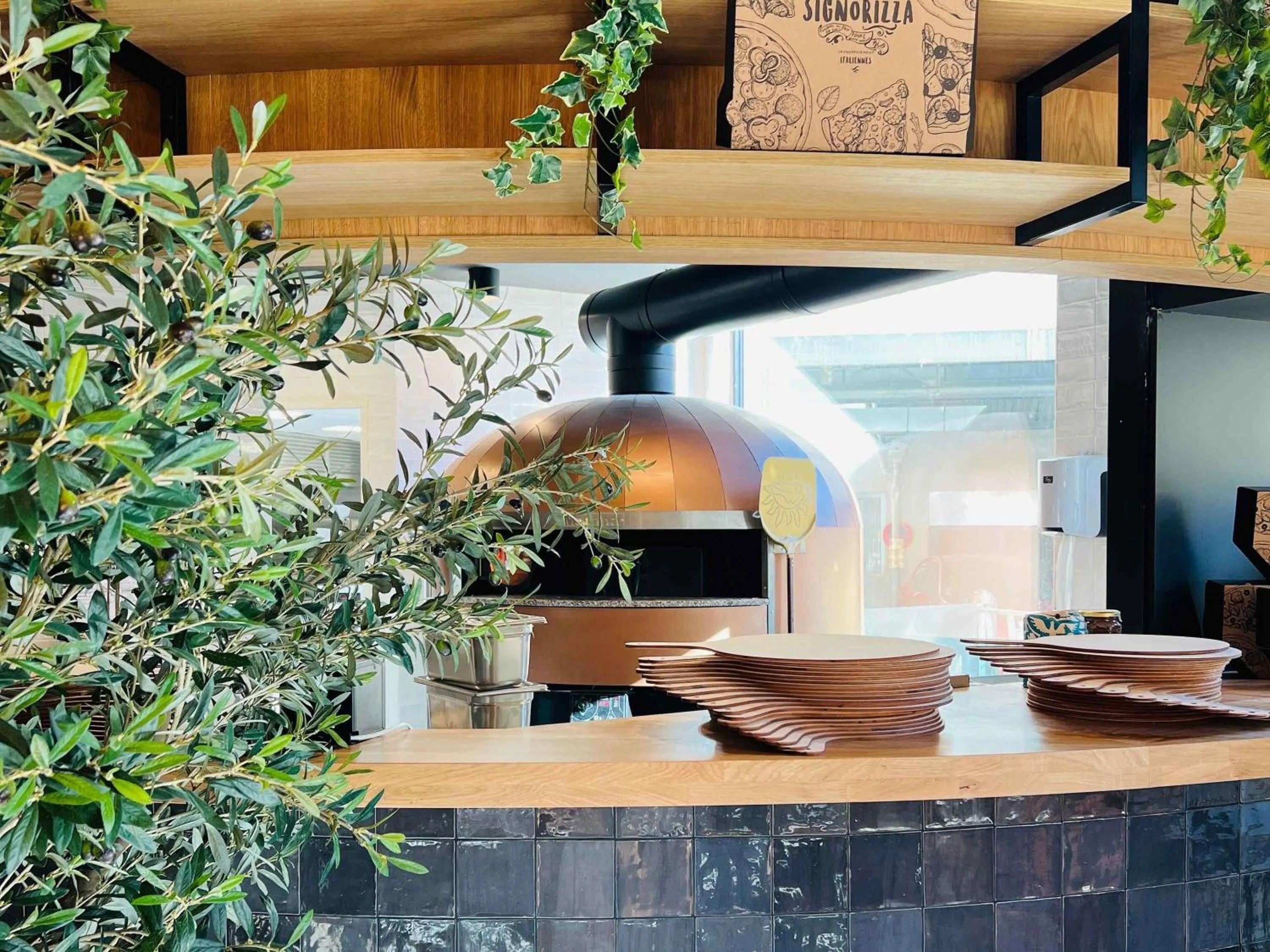 Restaurant/places to eat in ibis budget Besançon Centre Gare