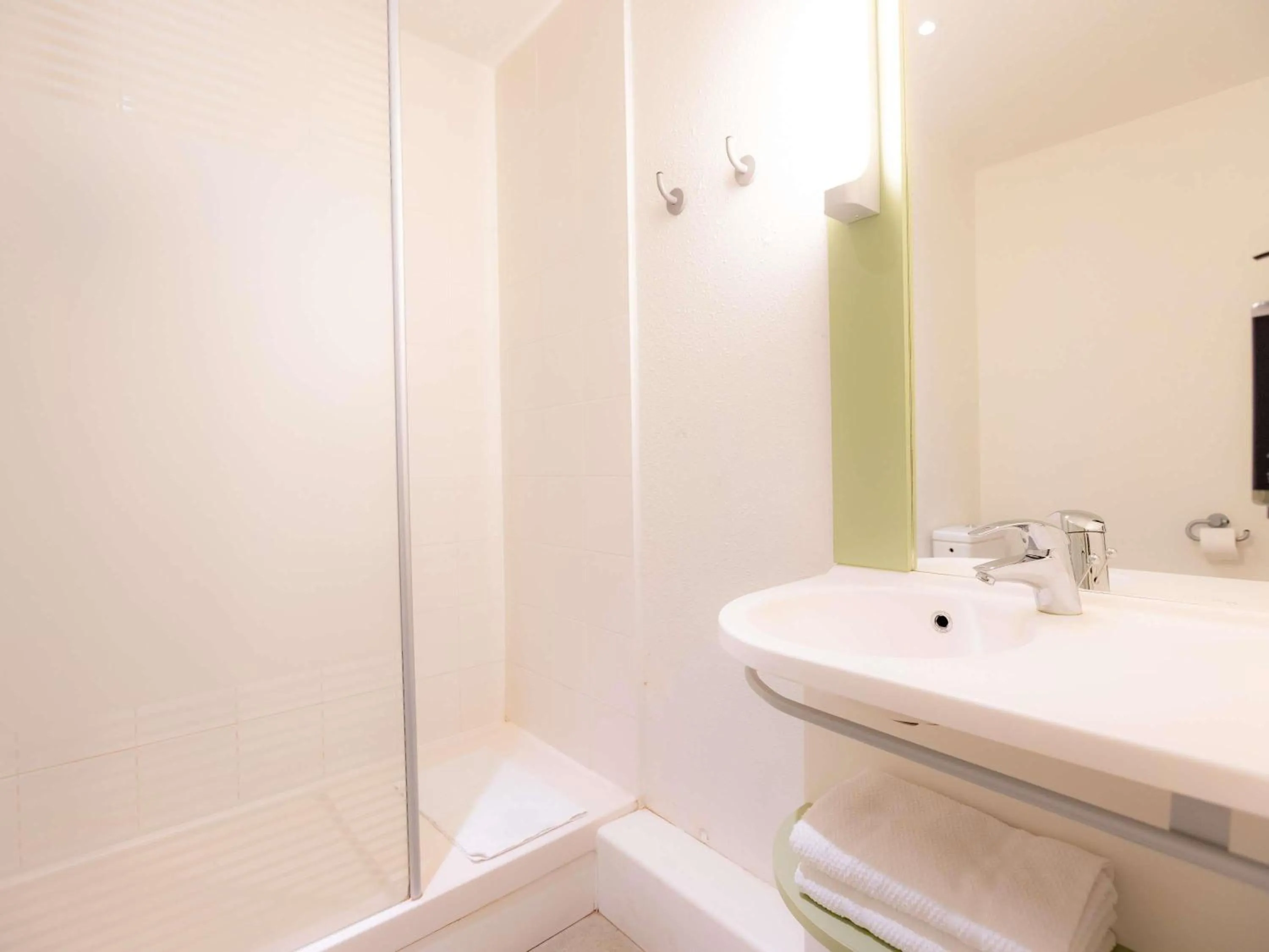 Bedroom in ibis budget Besançon Centre Gare