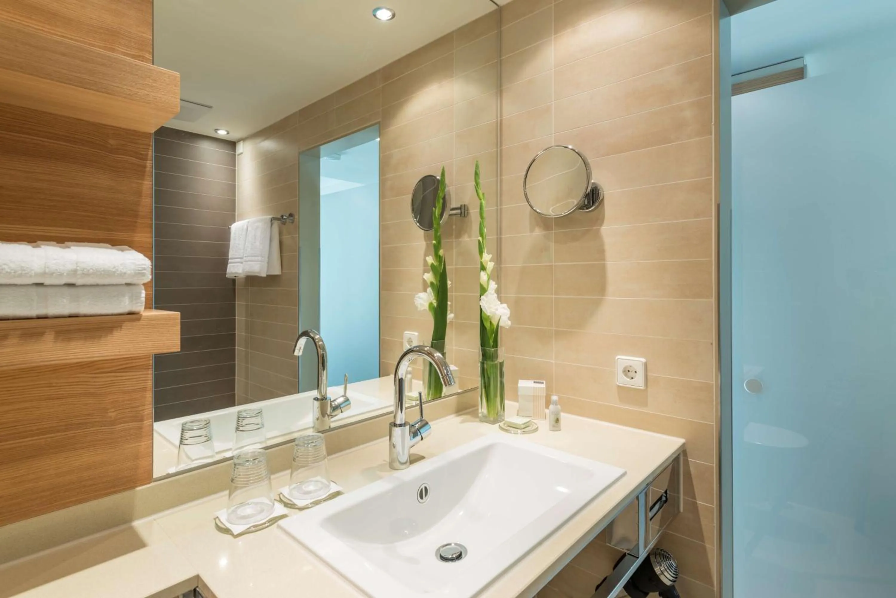 Photo of the whole room in Dorint Thermenhotel Freiburg