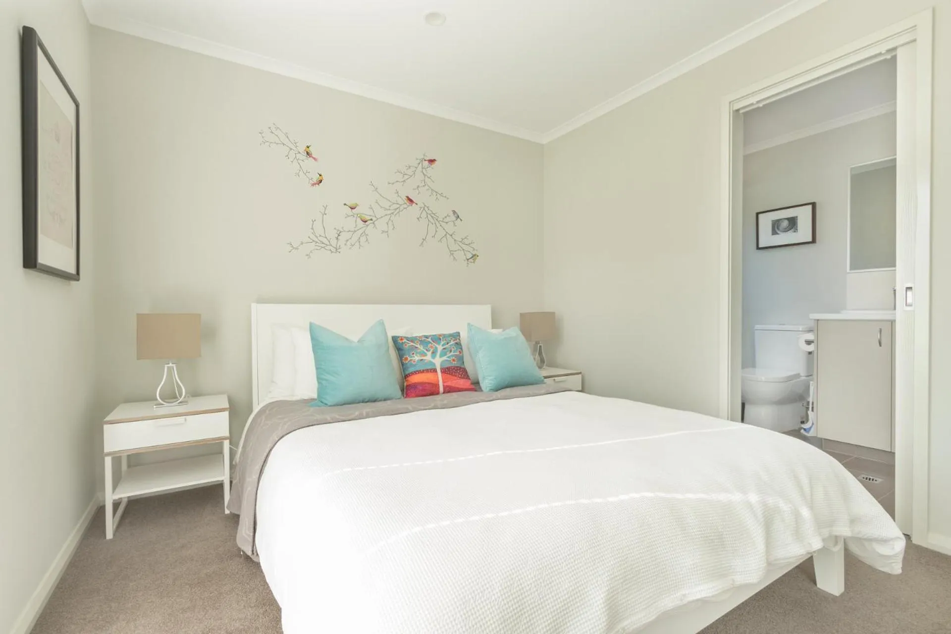 Bathroom, Bed in Tasman Holiday Parks - Serpentine Falls