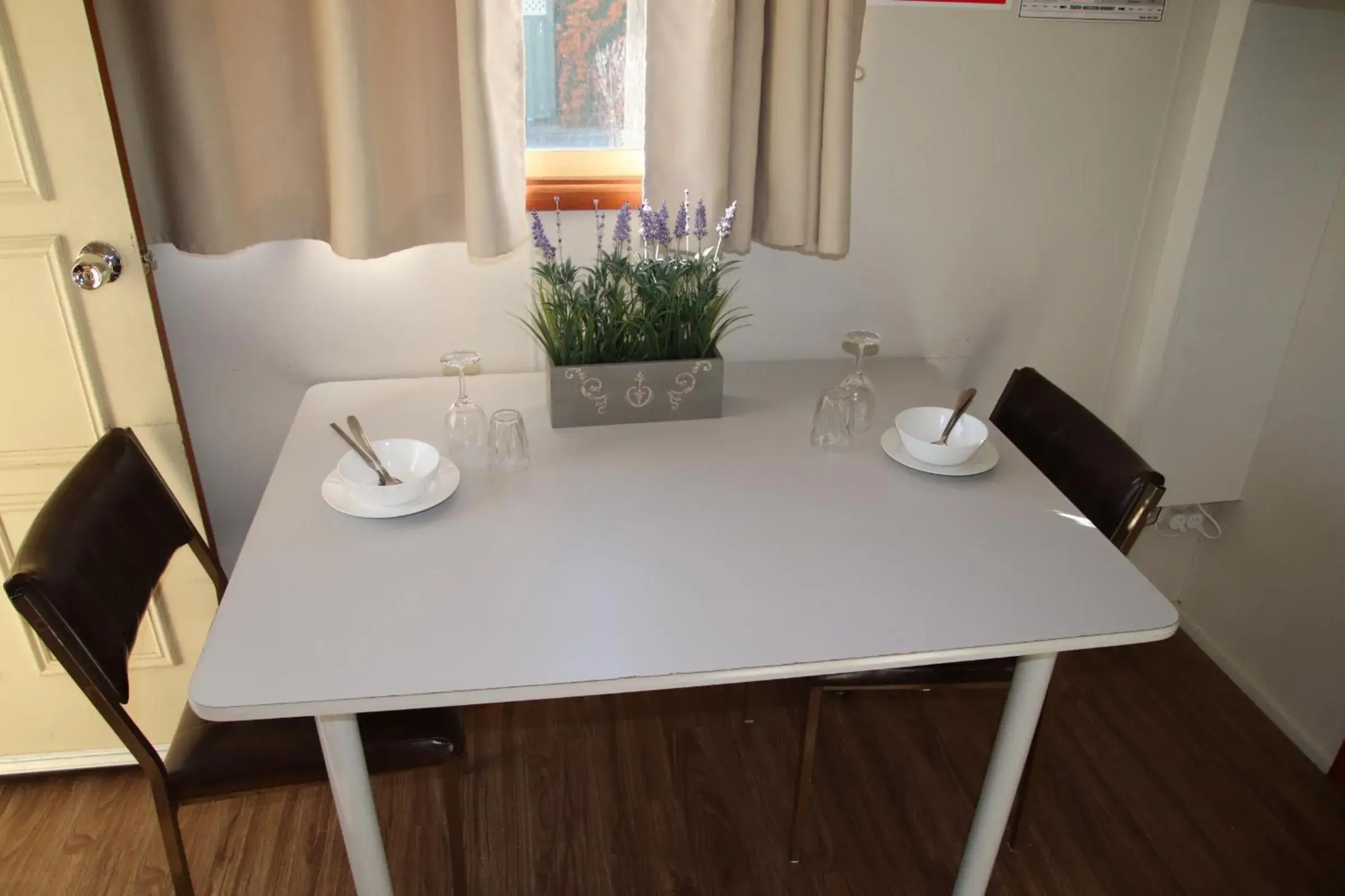 Standard Double Room in Tasman Holiday Parks - Serpentine Falls Standard Double Room in Tasman Holiday Parks - Serpentine Falls