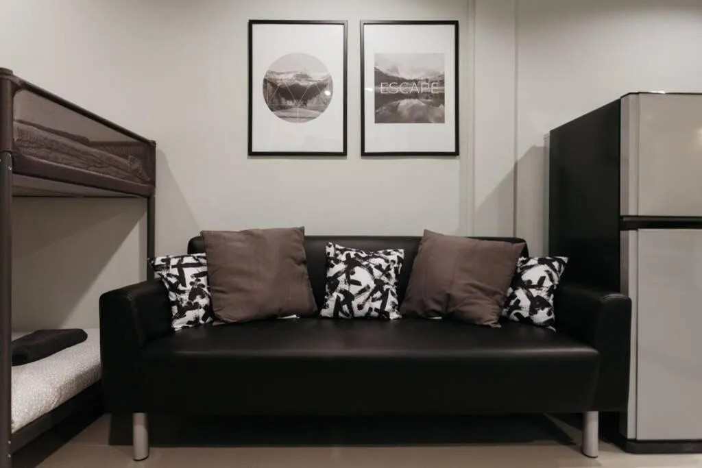 S3 Silom26 · S3 Silom central, large room, full kitchen, WIFI,
