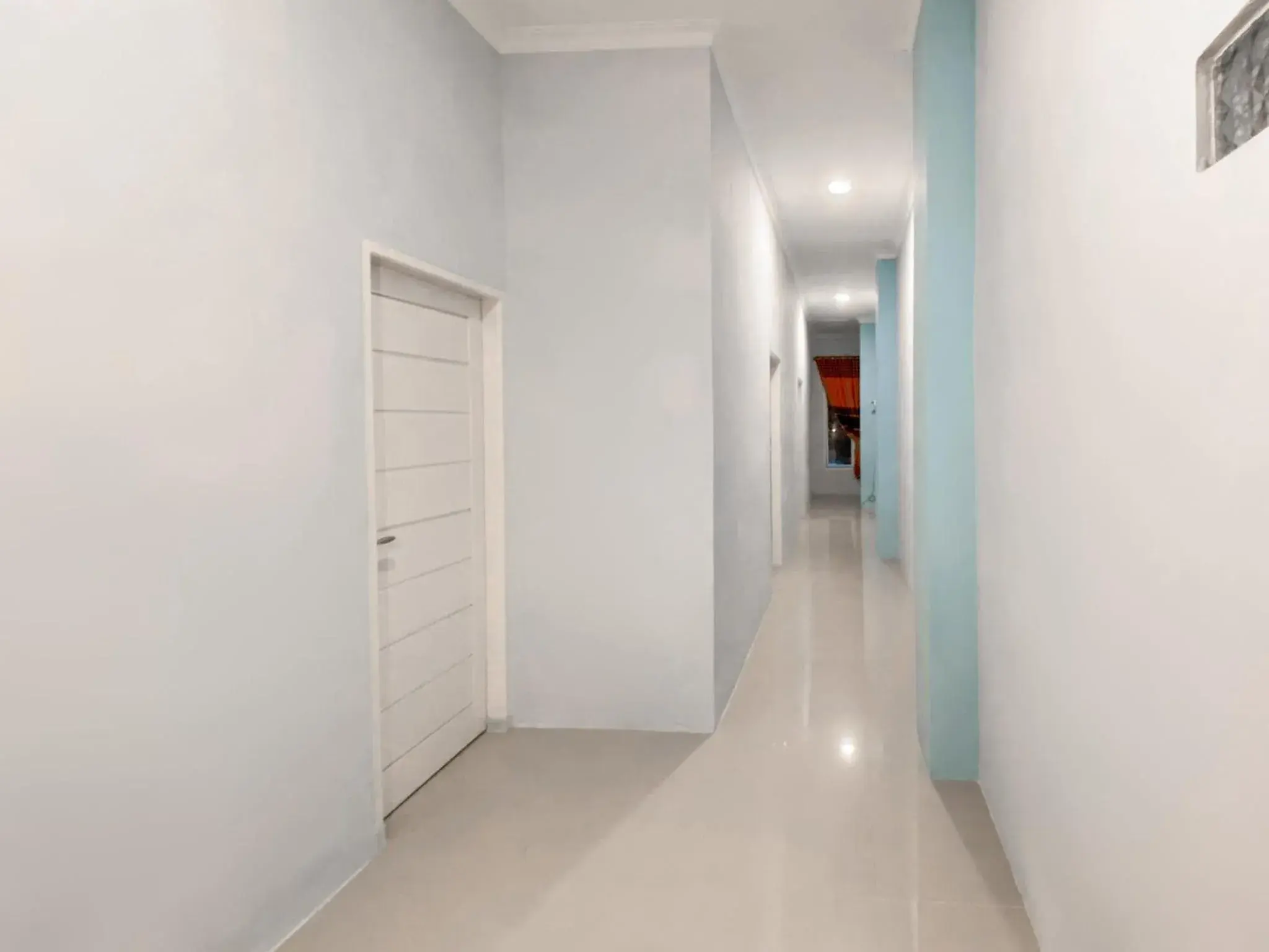 Lobby or reception in Hotel O Guesthouse Pagi Sore Syariah Lobby or reception in Hotel O Guesthouse Pagi Sore Syariah