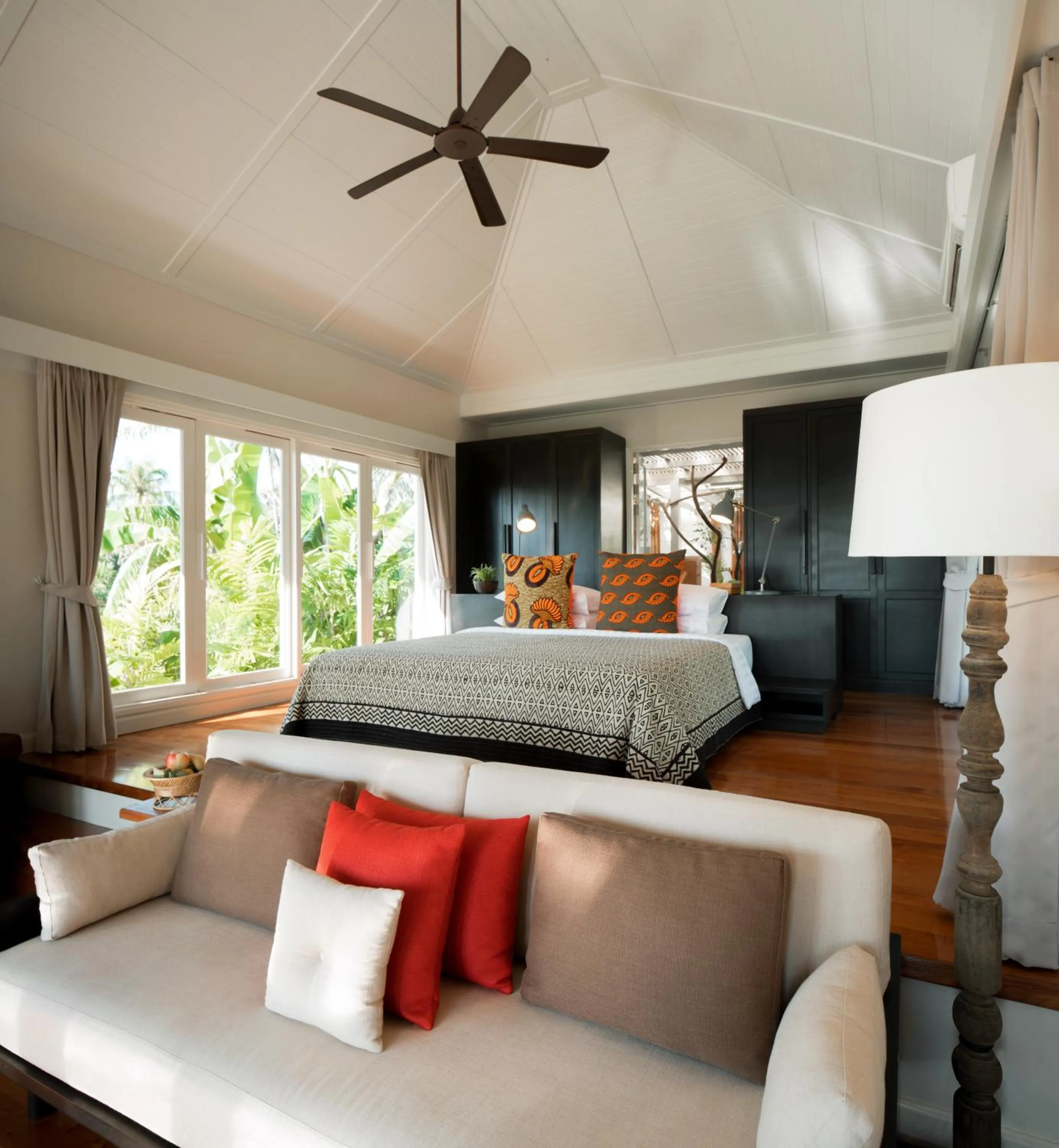 Photo of the whole room, Bed in Shantaa Resort, Kohkood