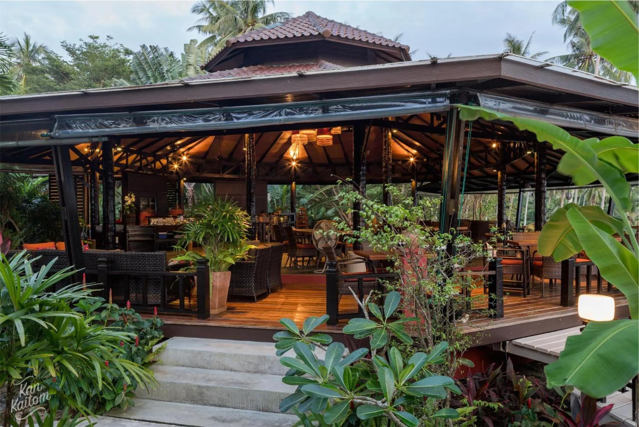 Restaurant/places to eat in Shantaa Resort, Kohkood