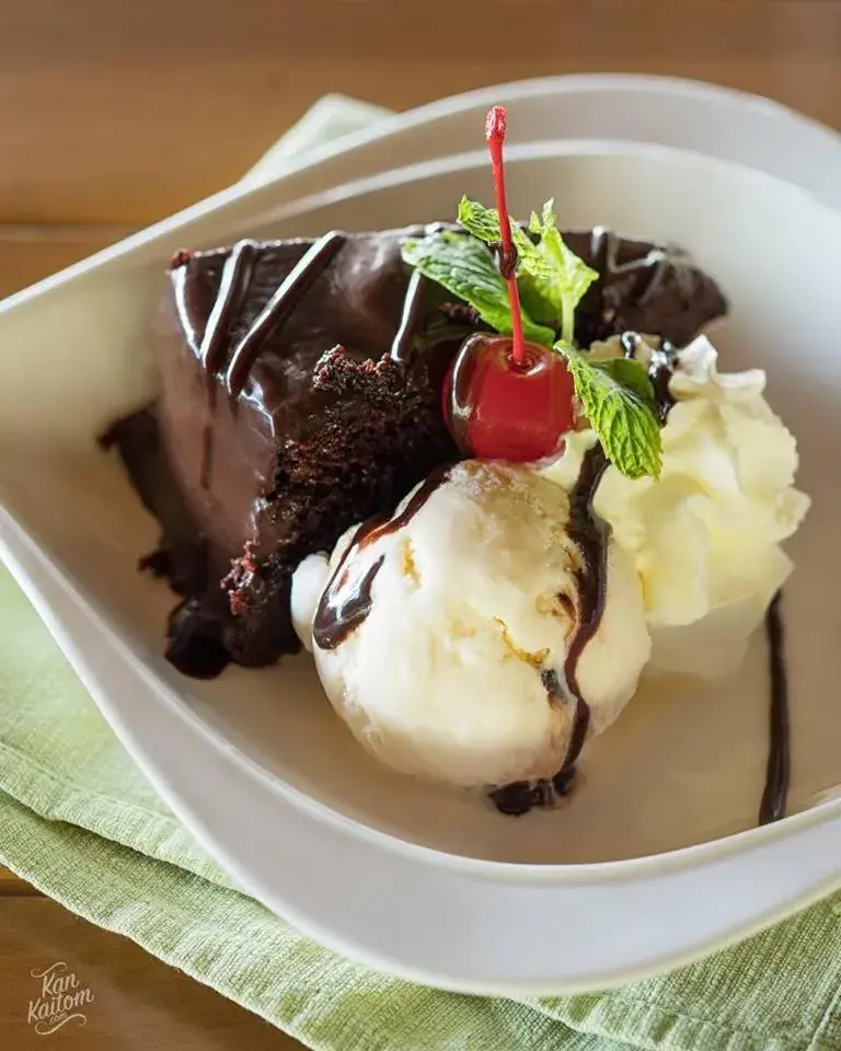 Restaurant/places to eat in Shantaa Resort, Kohkood Restaurant/places to eat in Shantaa Resort, Kohkood