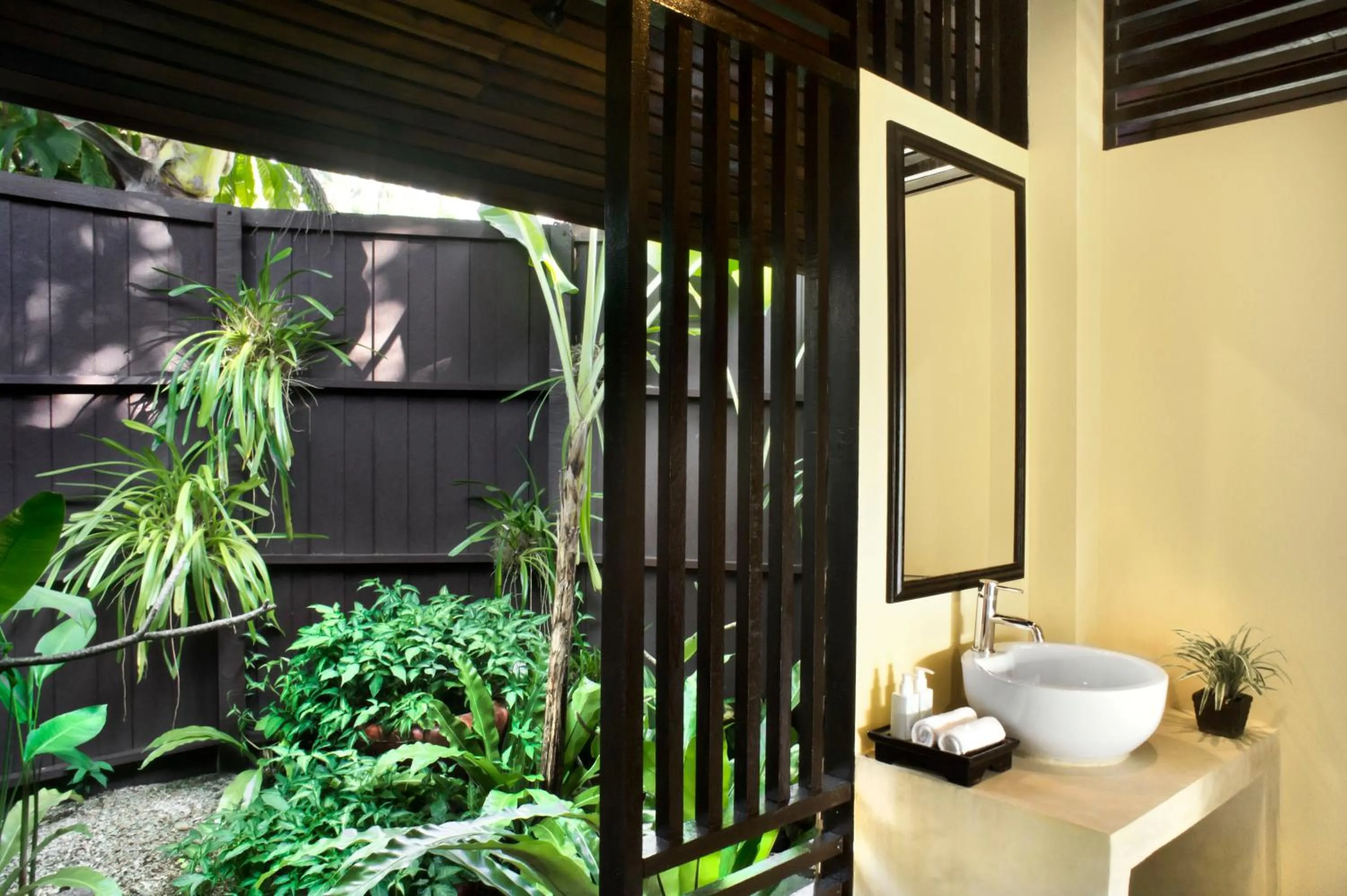 Bathroom in Shantaa Resort, Kohkood