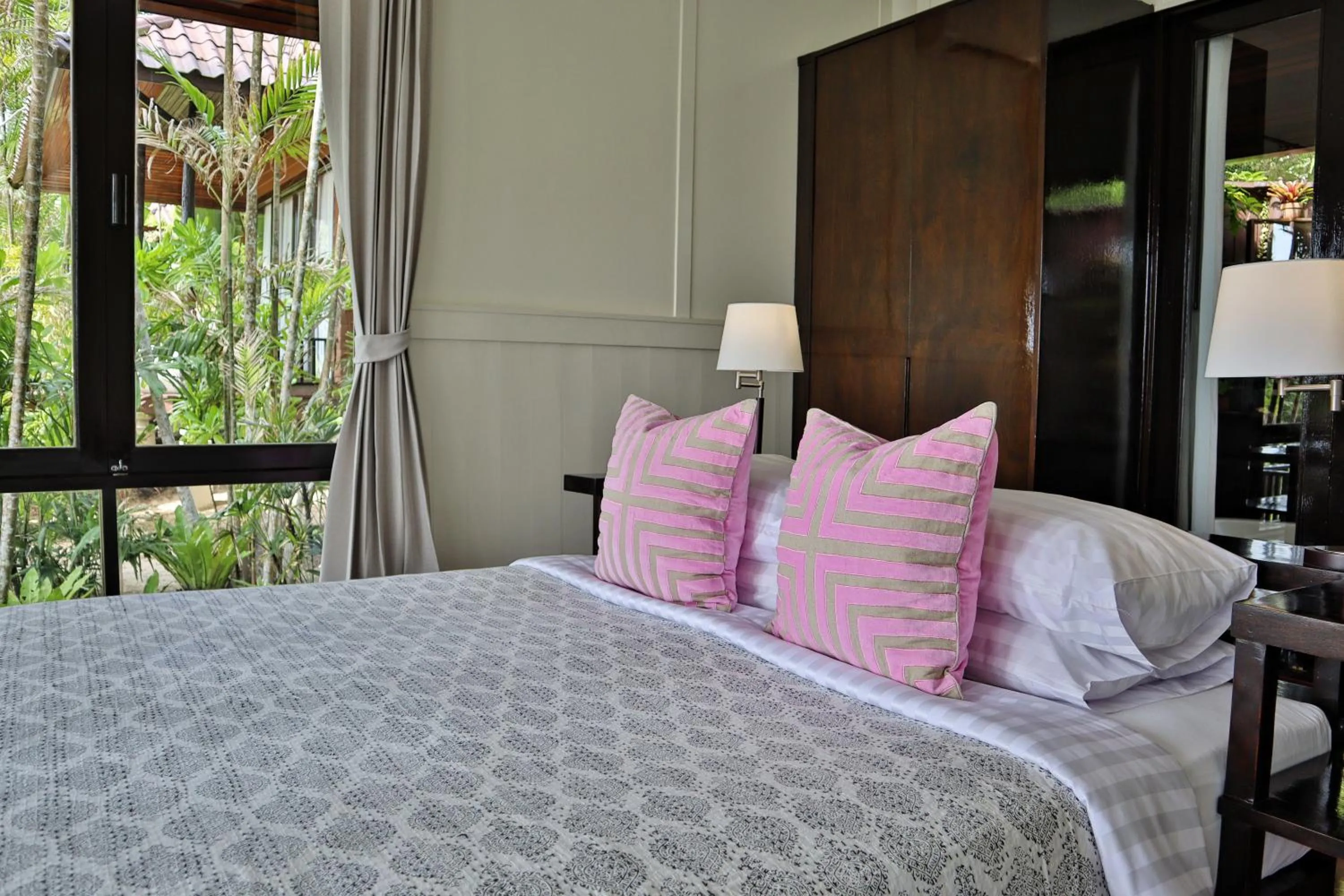 Bed in Shantaa Resort, Kohkood