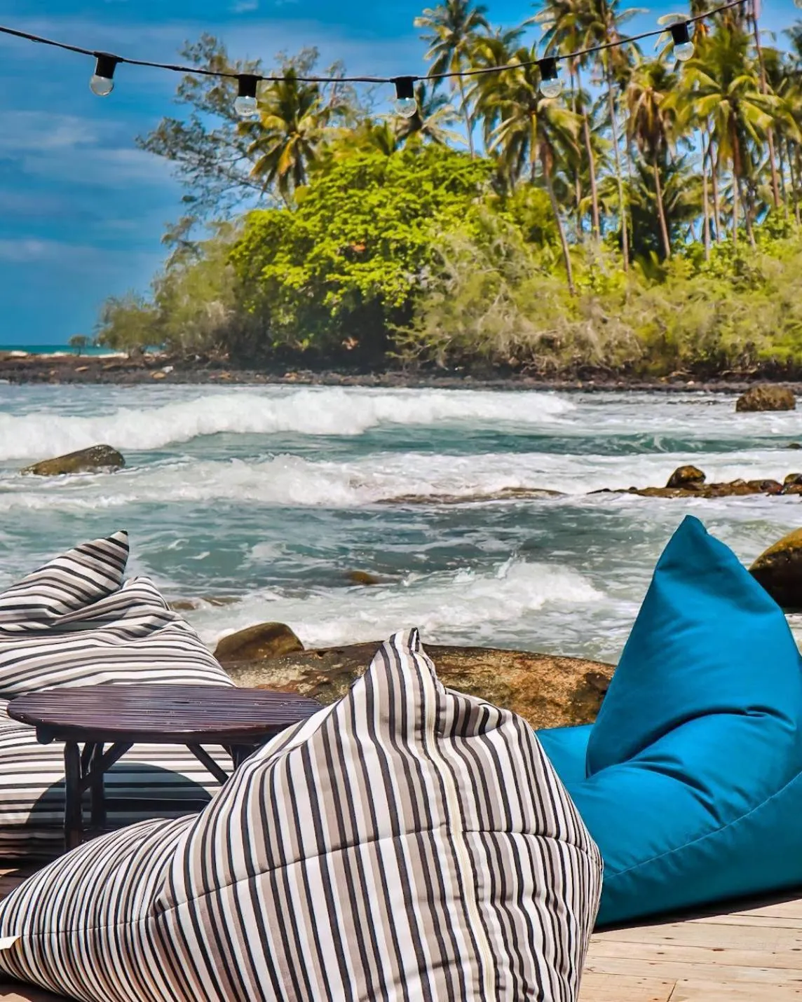 Restaurant/places to eat in Shantaa Resort, Kohkood