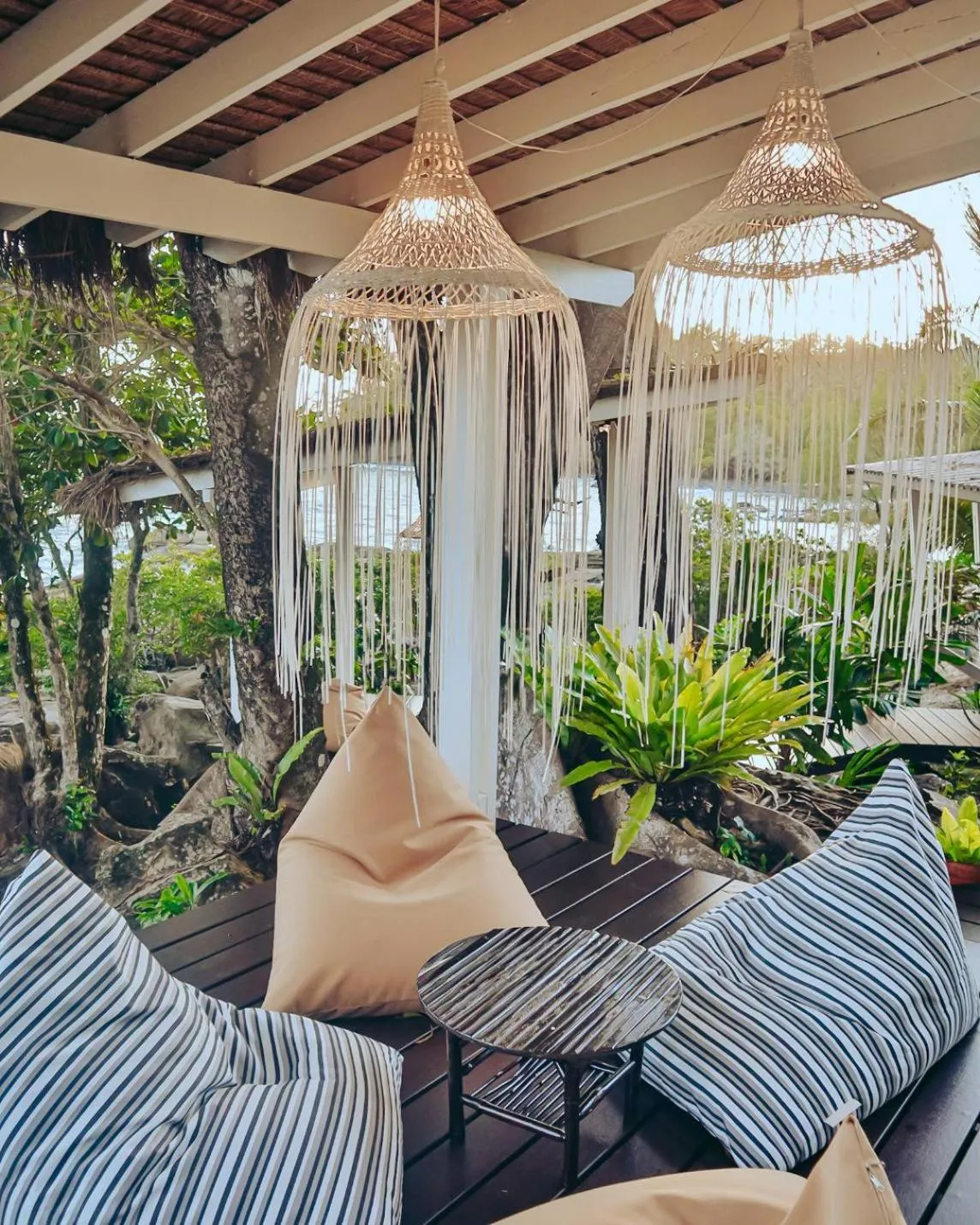 Restaurant/places to eat in Shantaa Resort, Kohkood