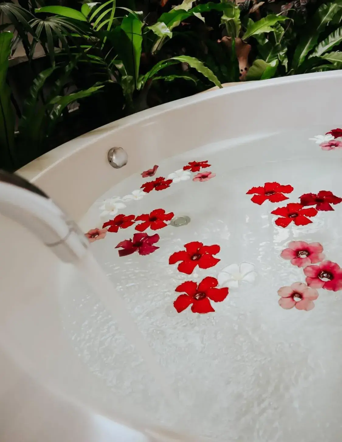 Bathroom in Shantaa Resort, Kohkood Bathroom in Shantaa Resort, Kohkood