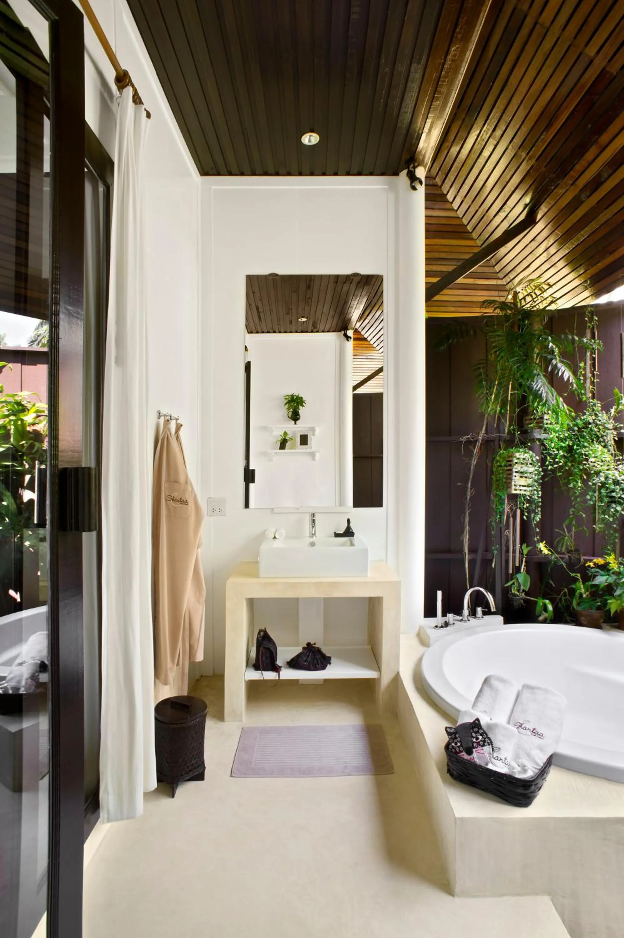 Photo of the whole room in Shantaa Resort, Kohkood