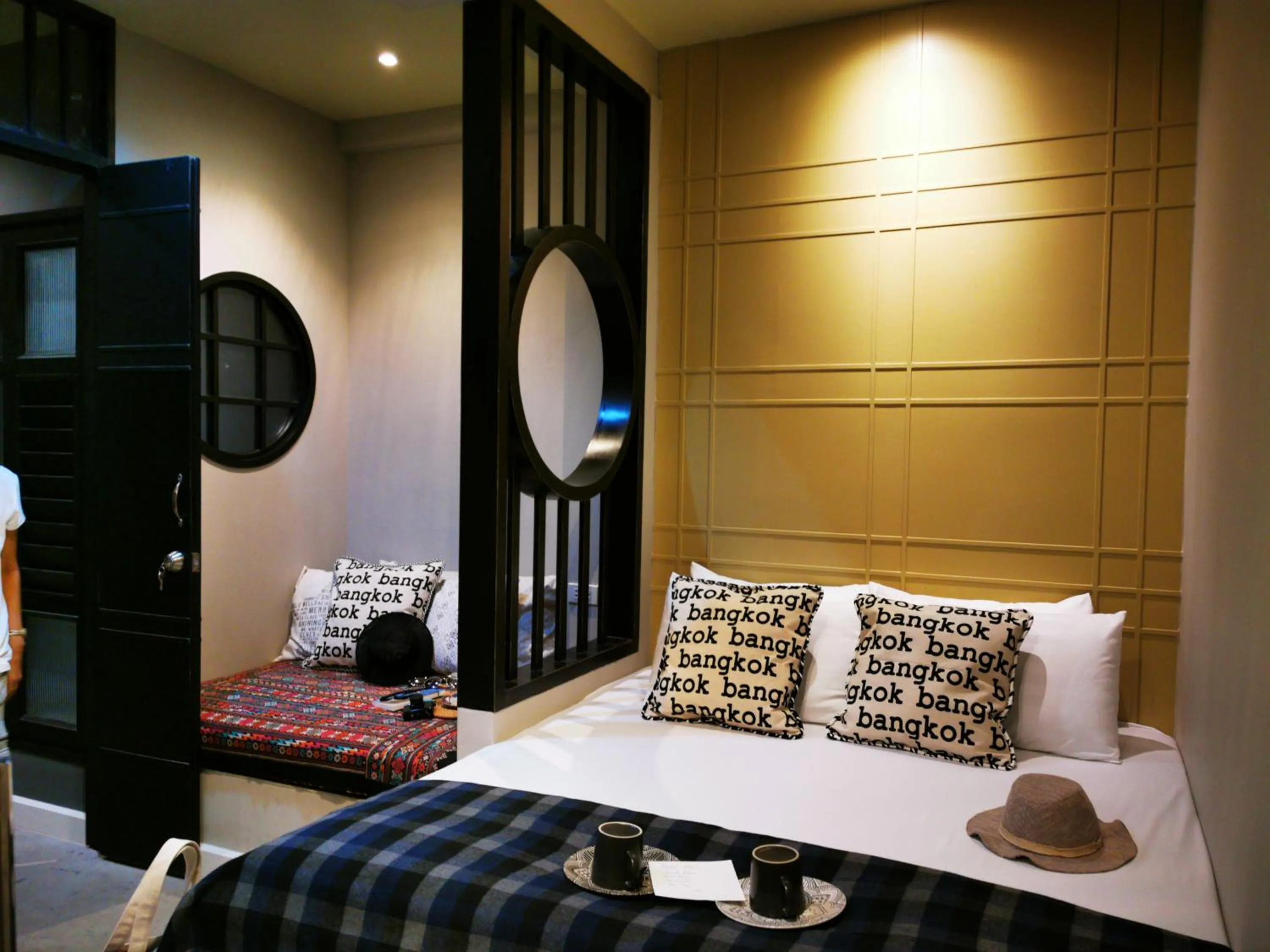 Bedroom, Bed in Chomm House