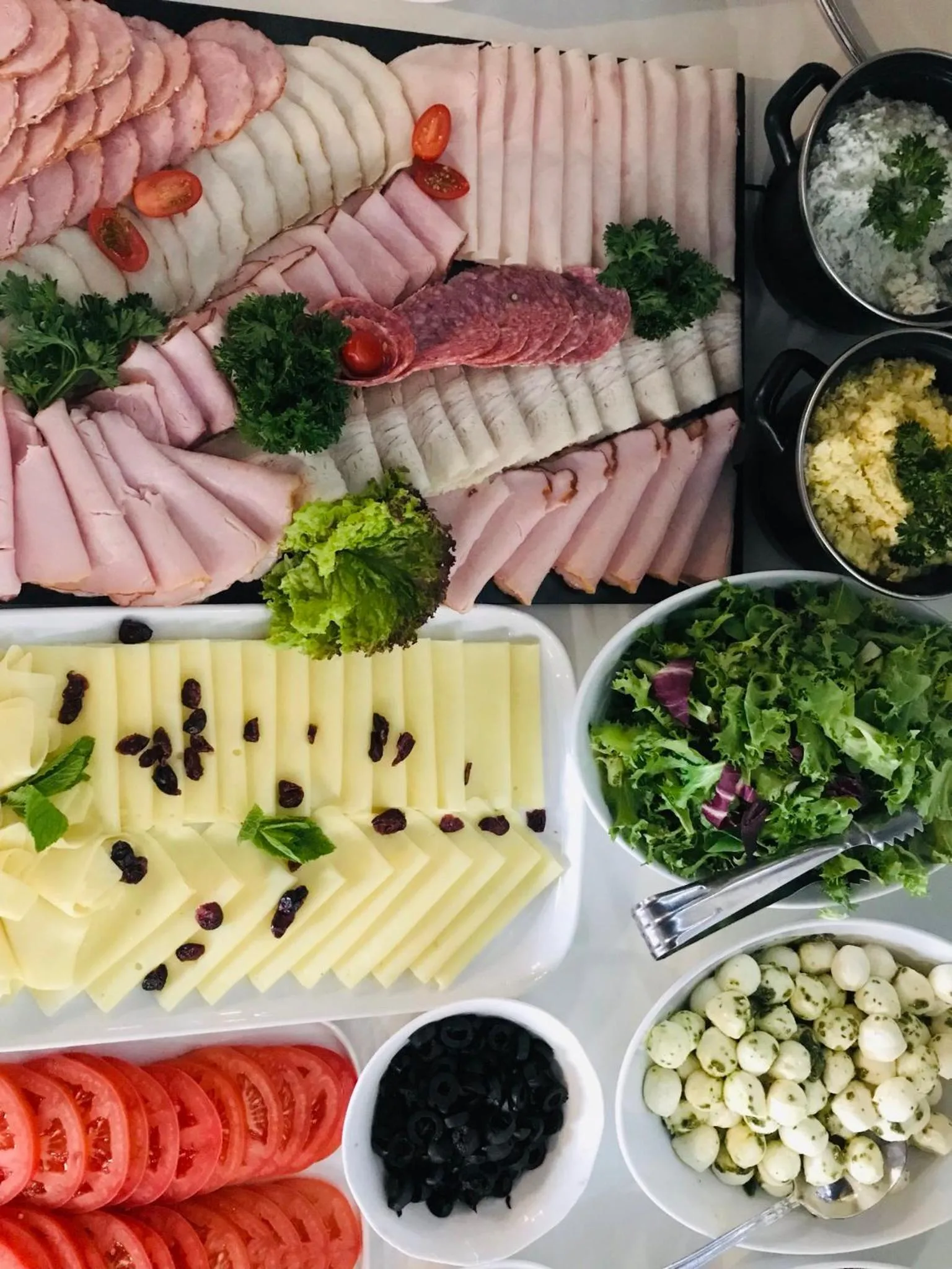 Restaurant/places to eat in Hotel Sulbin