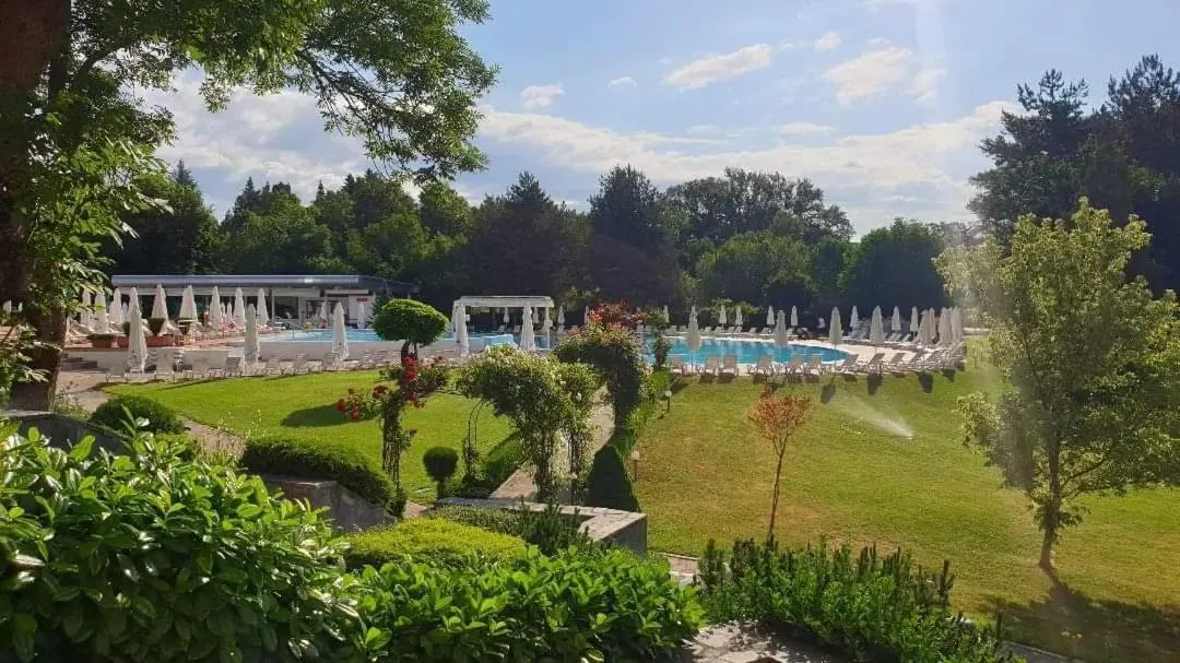 Garden in Hissar Spa Hotel