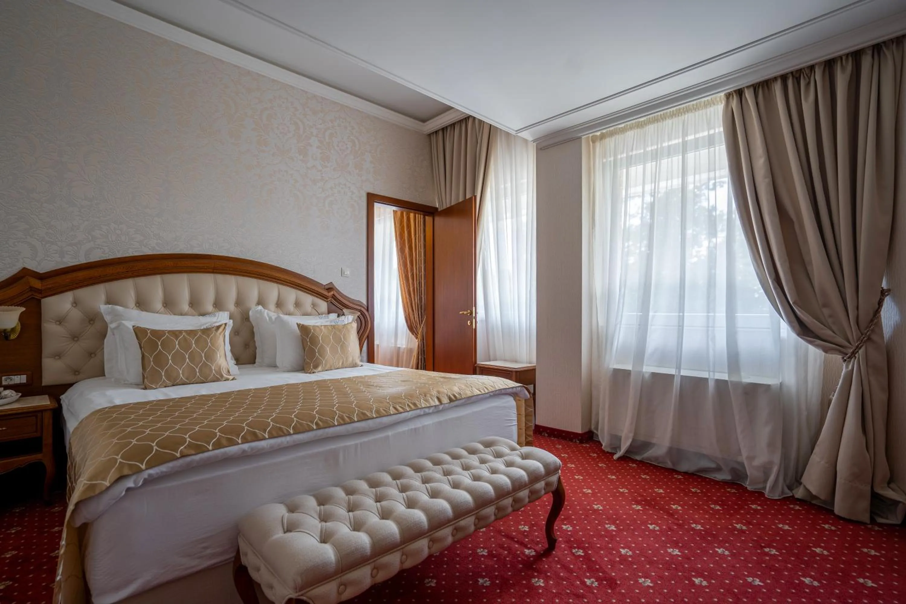 Property building, Bed in Hissar Spa Hotel