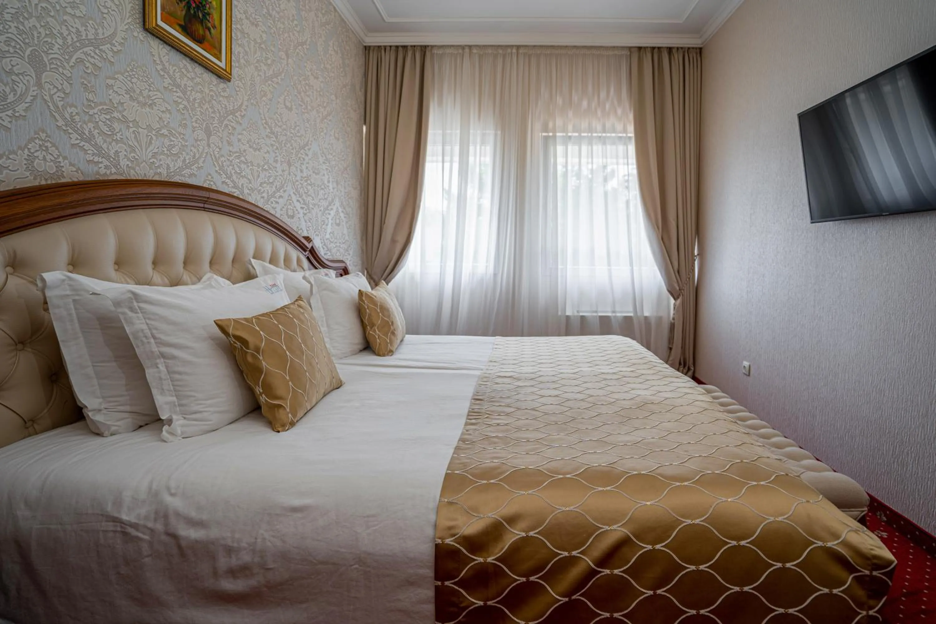 Property building, Bed in Hissar Spa Hotel