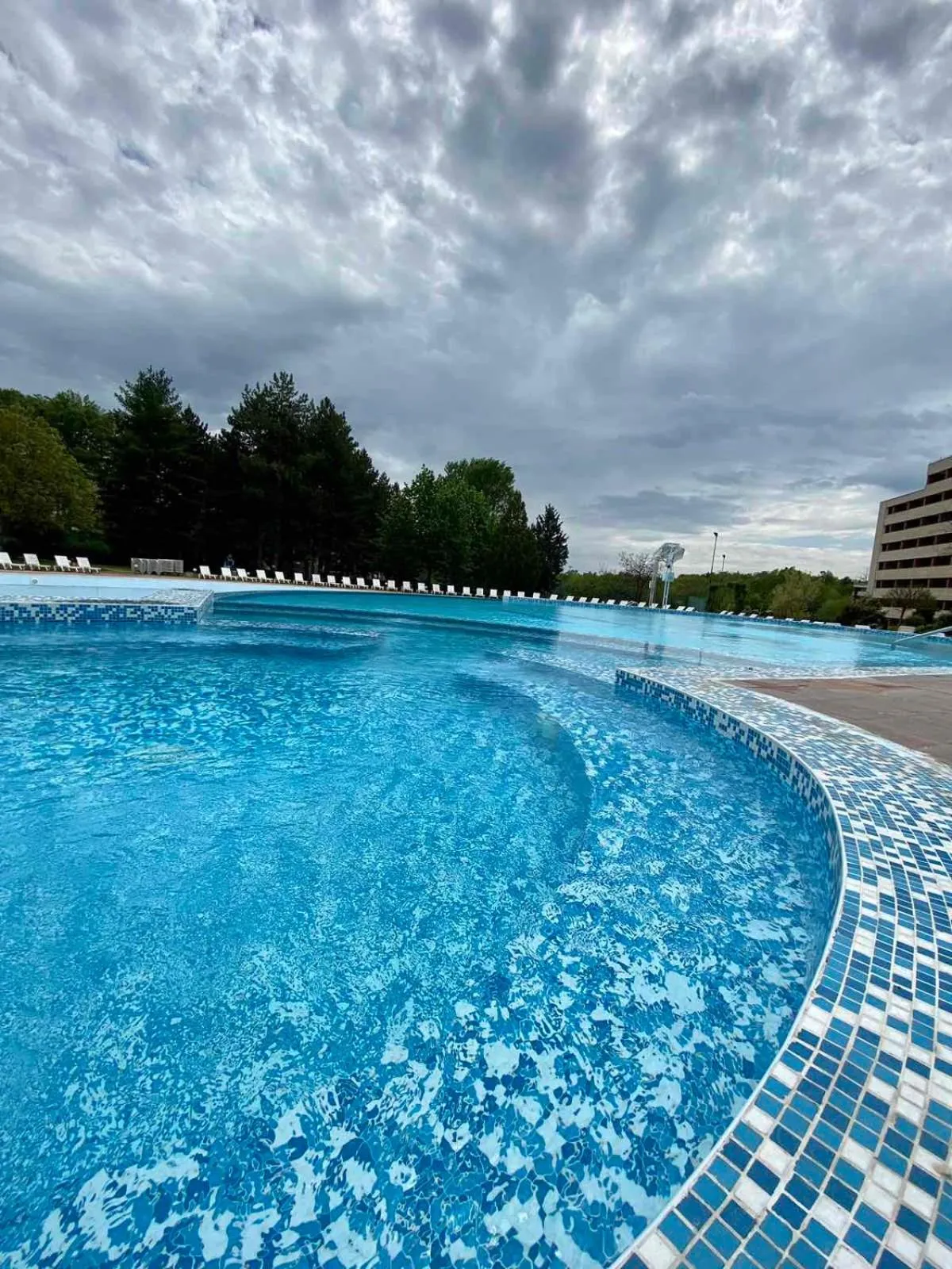 Swimming pool in Hissar Spa Hotel