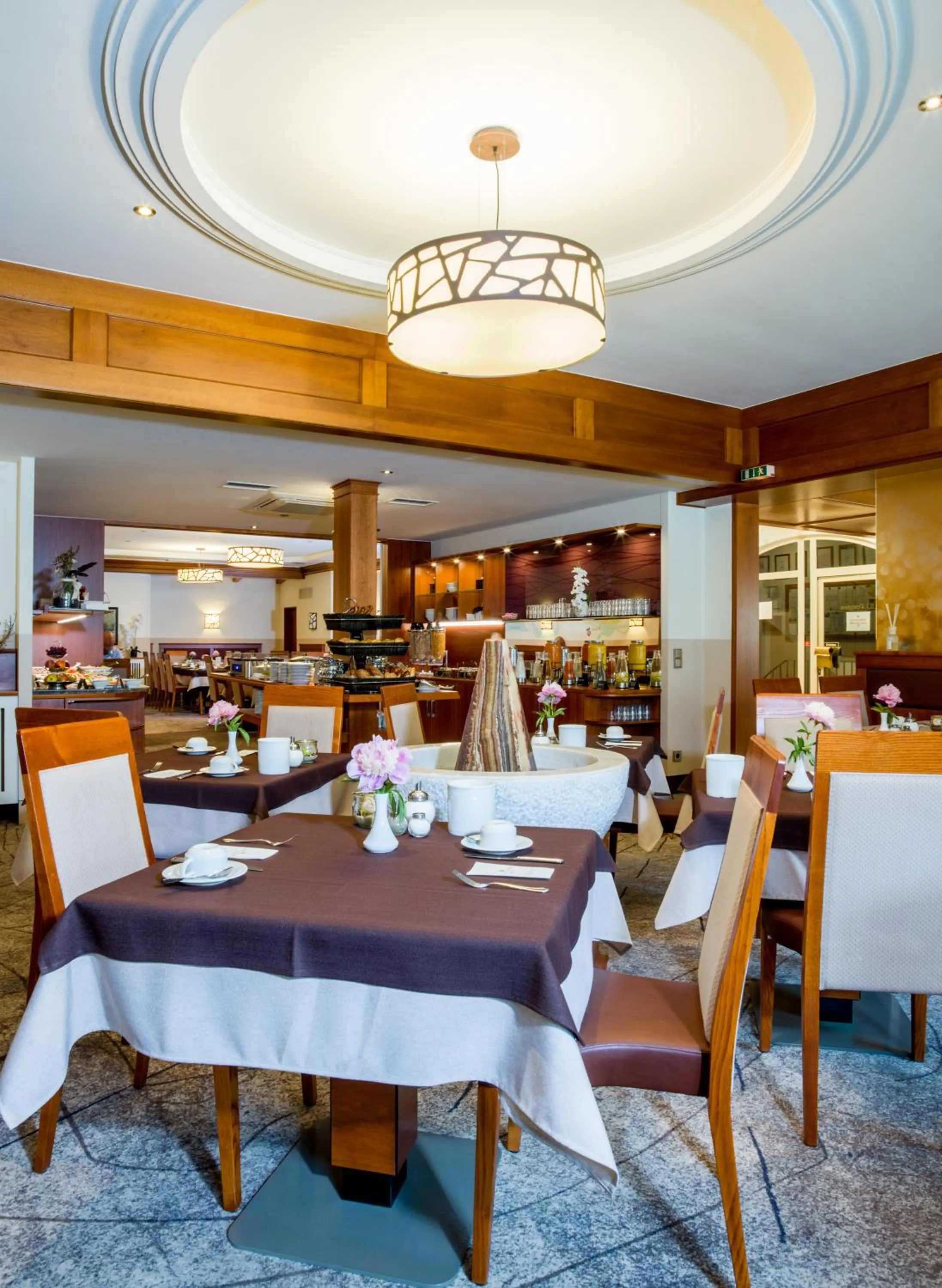 Food and drinks in Hotel König