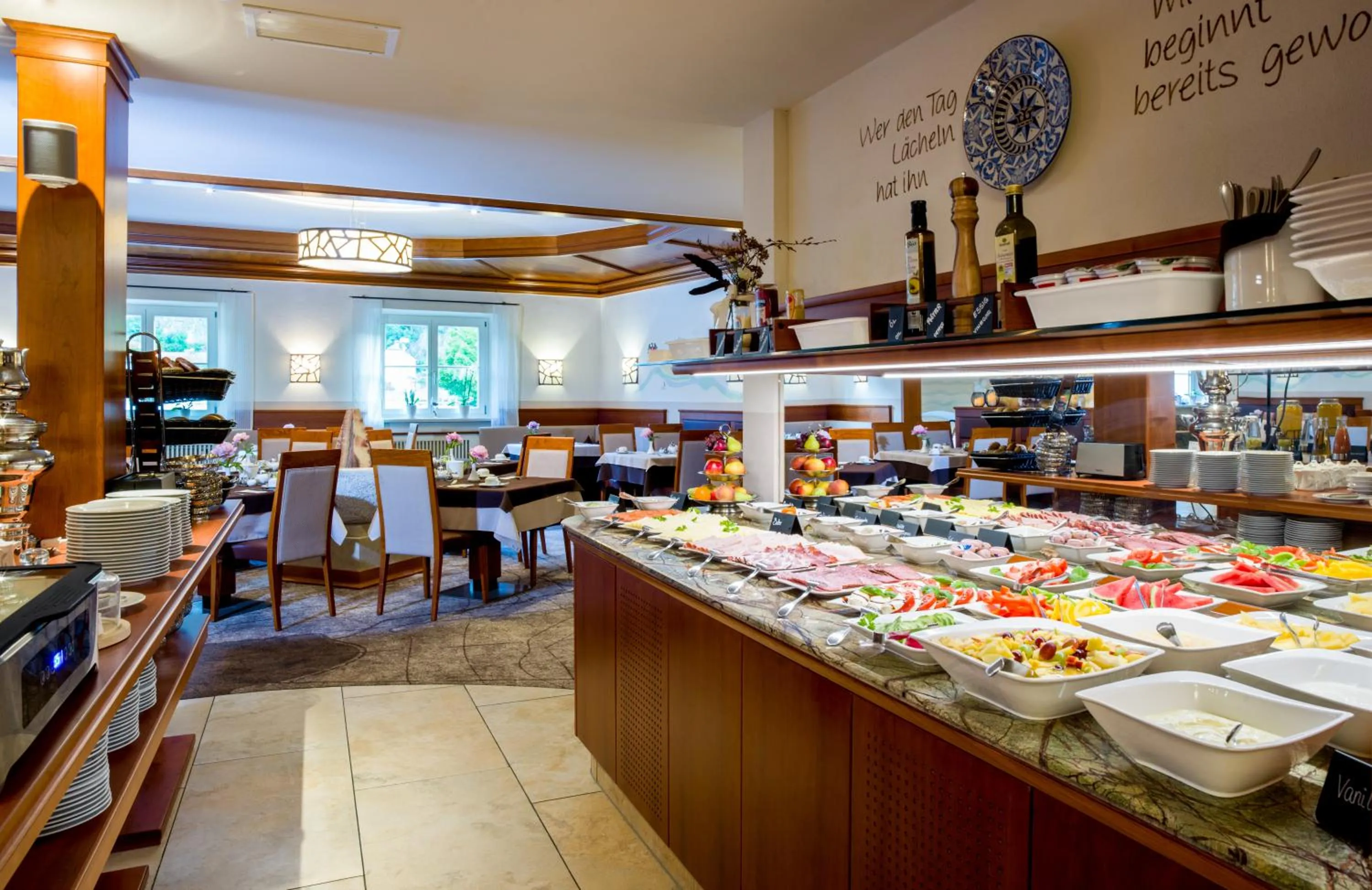 Food and drinks in Hotel König