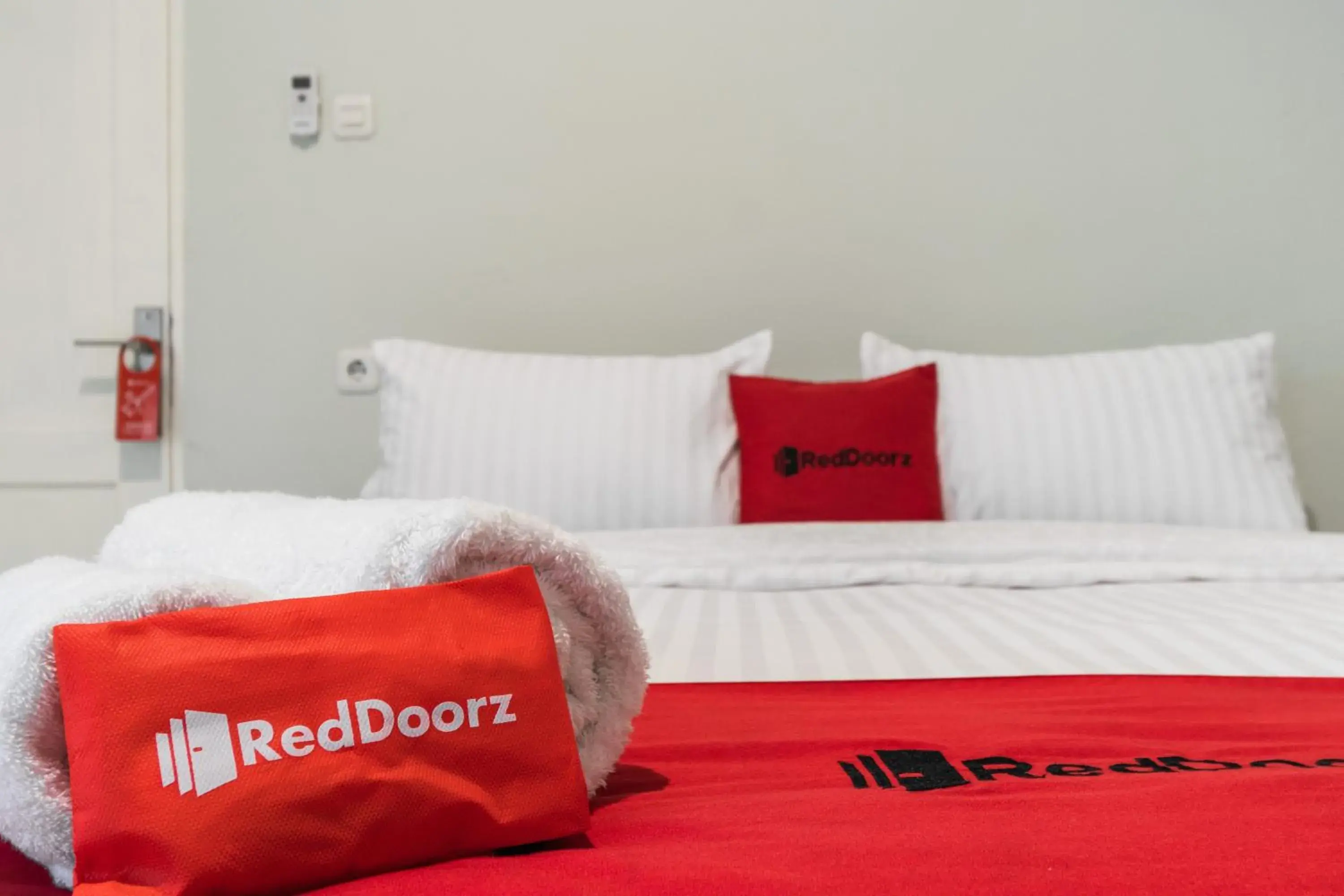 Bed in RedDoorz Plus near RS USU Medan 2 Bed in RedDoorz Plus near RS USU Medan 2