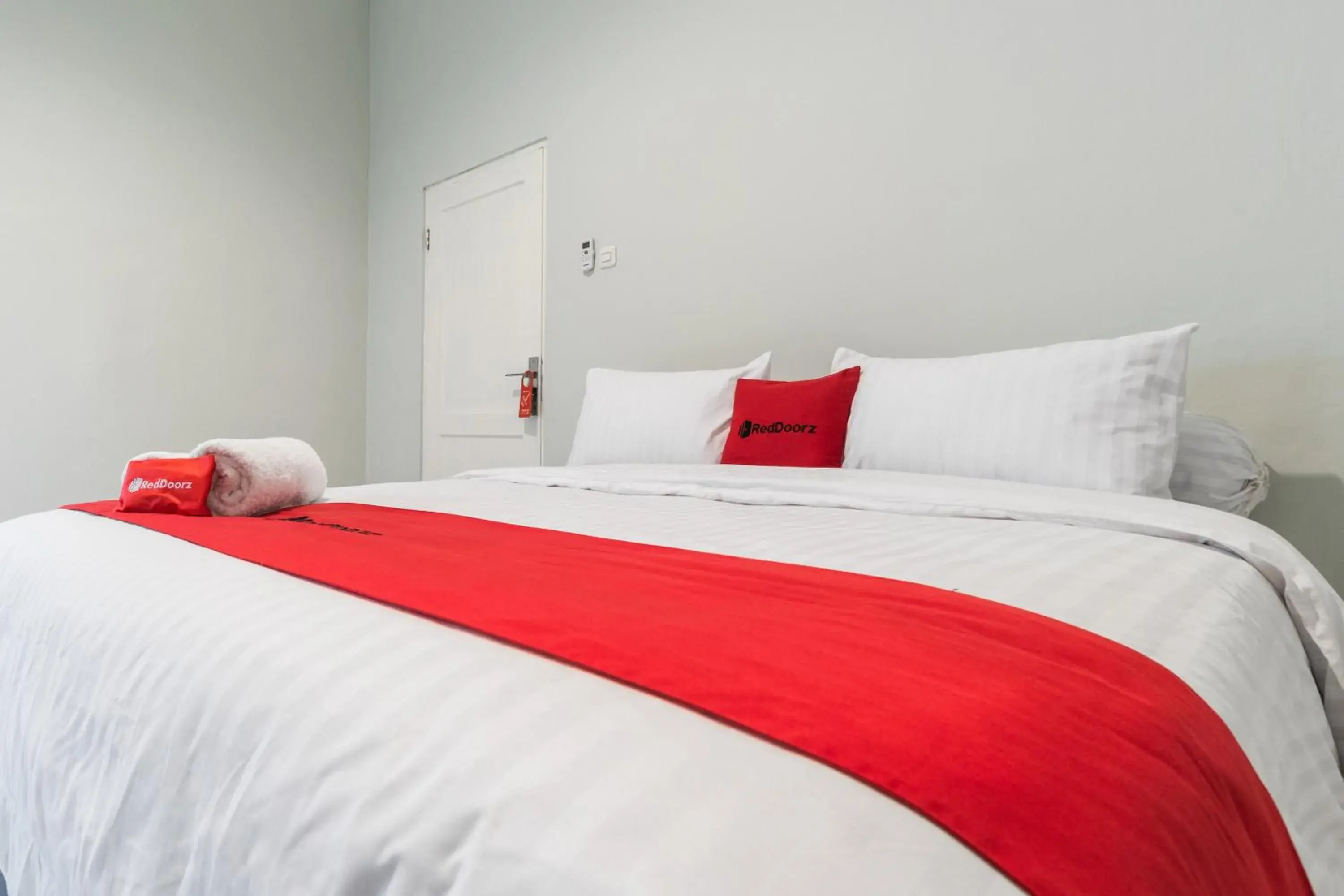 Bed in RedDoorz Plus near RS USU Medan 2 Bed in RedDoorz Plus near RS USU Medan 2