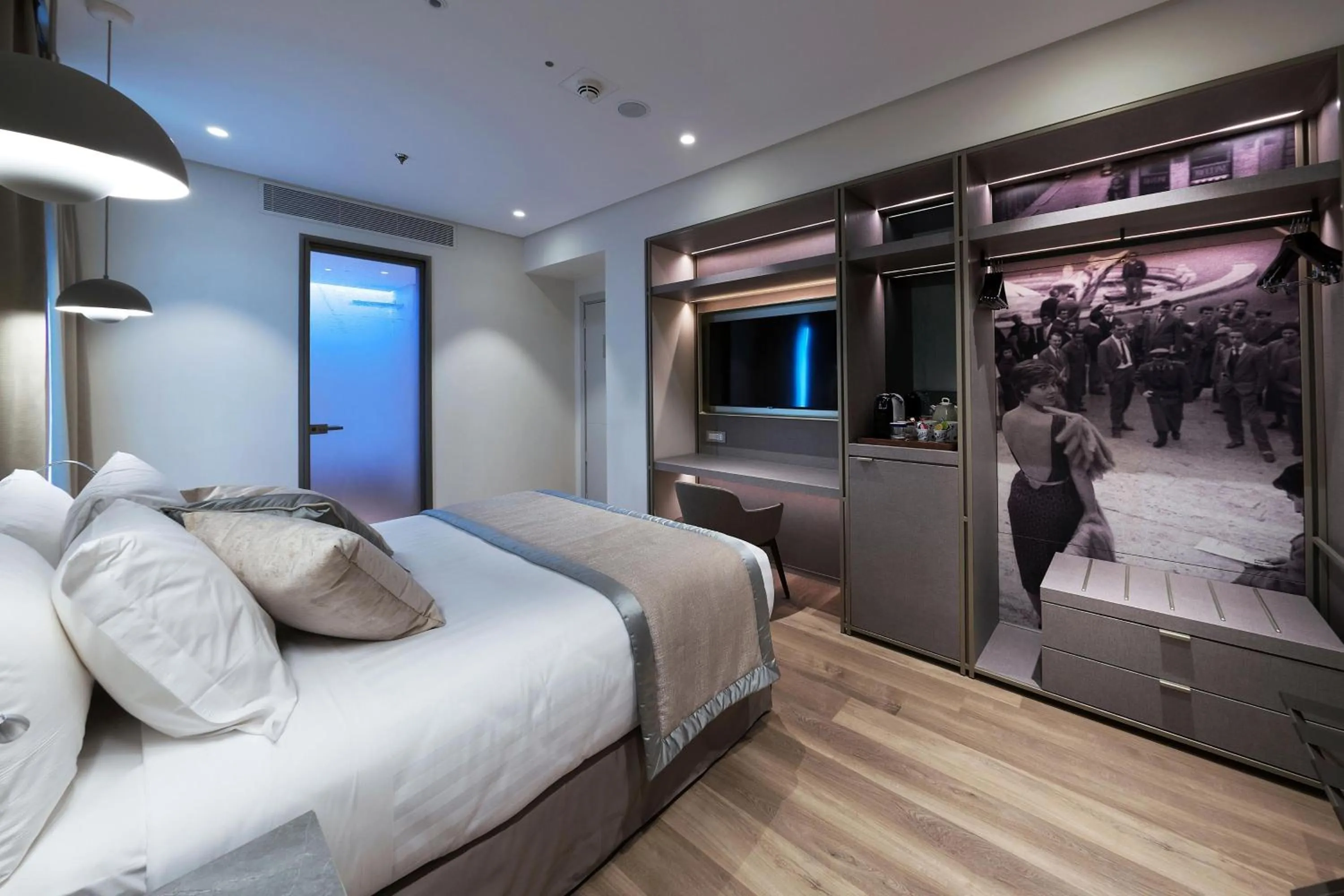 Photo of the whole room, Bed in The Regency, Rome, a Tribute Portfolio Hotel