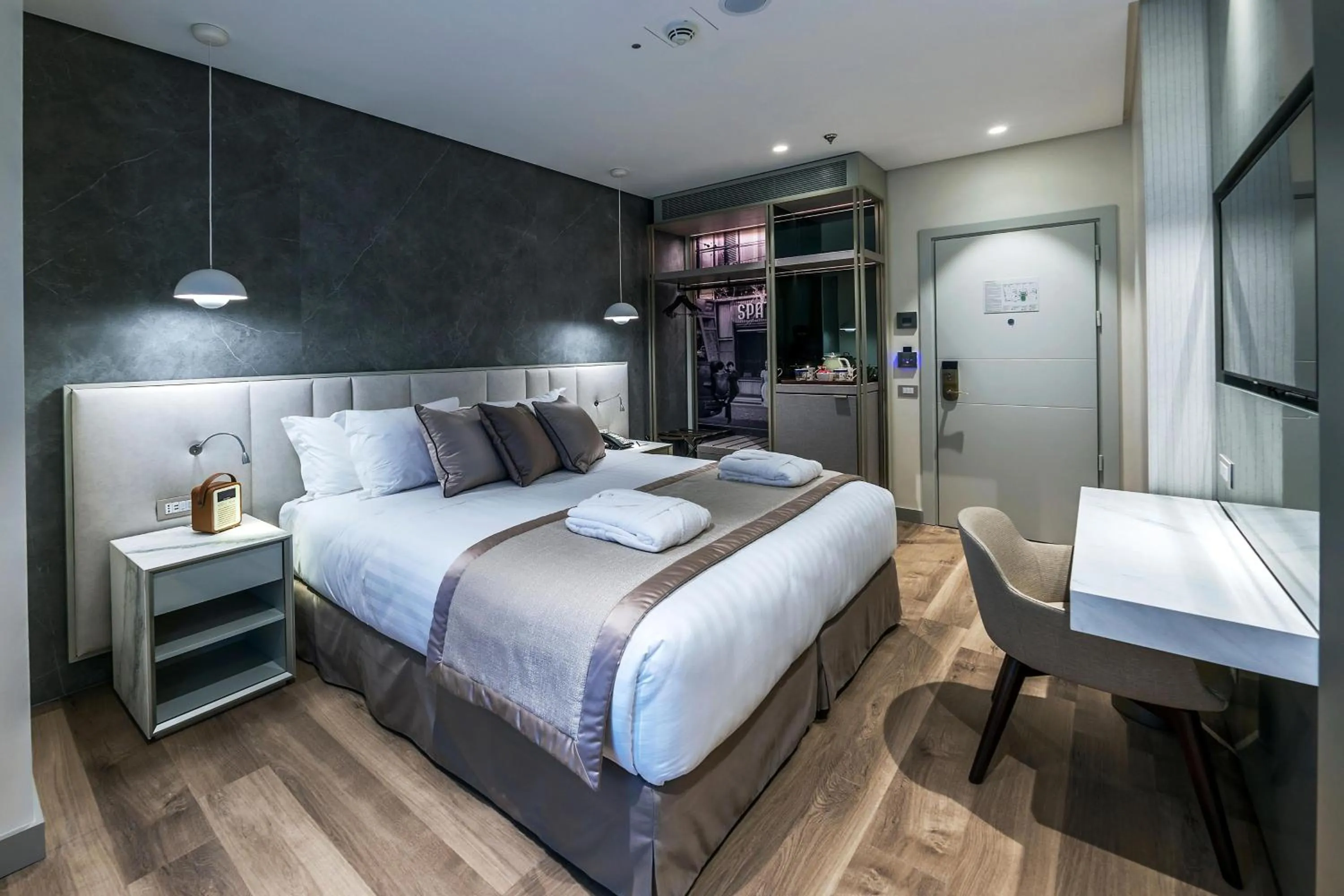 Photo of the whole room, Bed in The Regency, Rome, a Tribute Portfolio Hotel