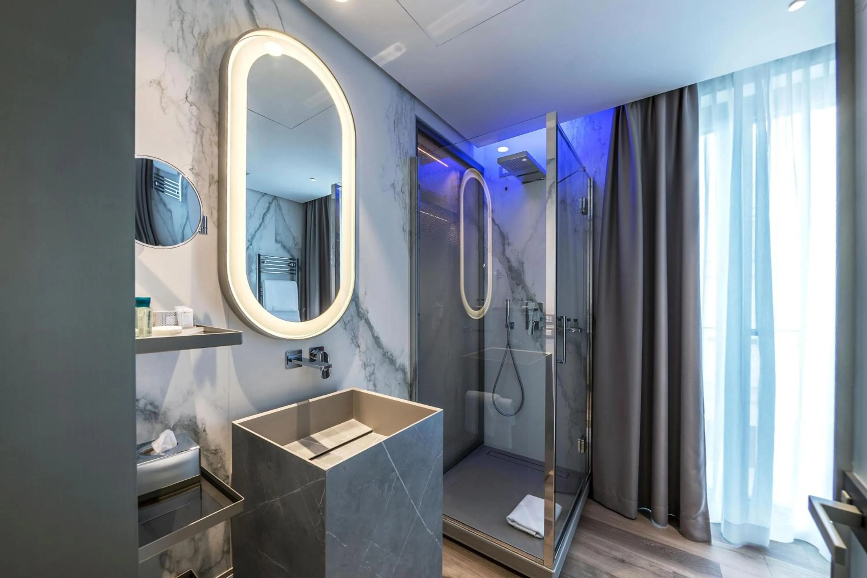 Bathroom in The Regency, Rome, a Tribute Portfolio Hotel