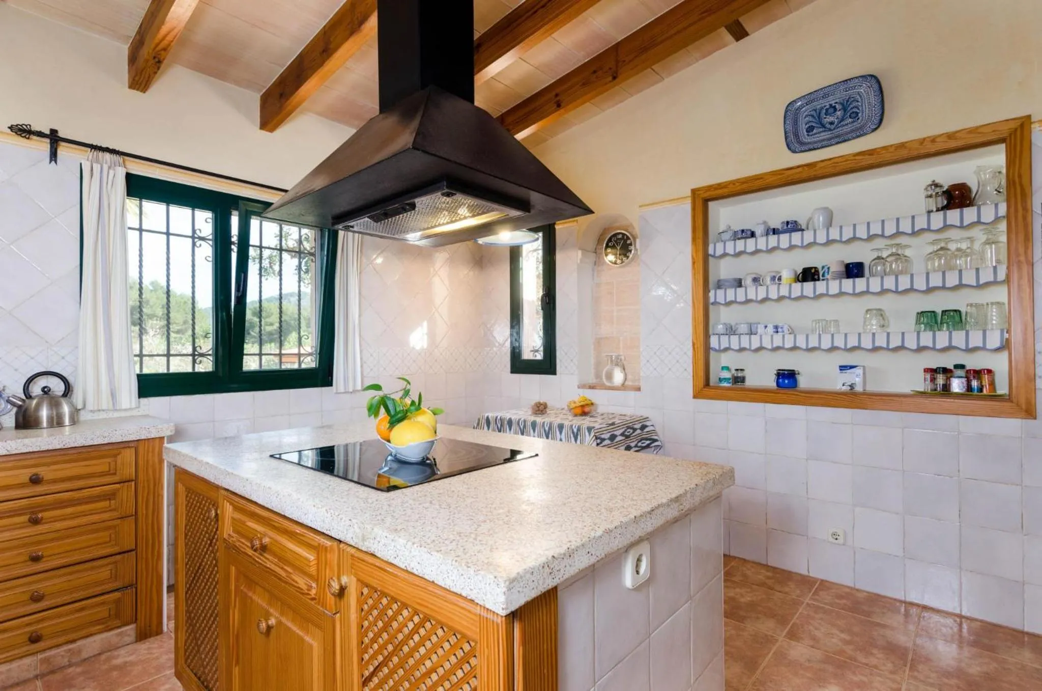 Kitchen or kitchenette in Pula Viñas