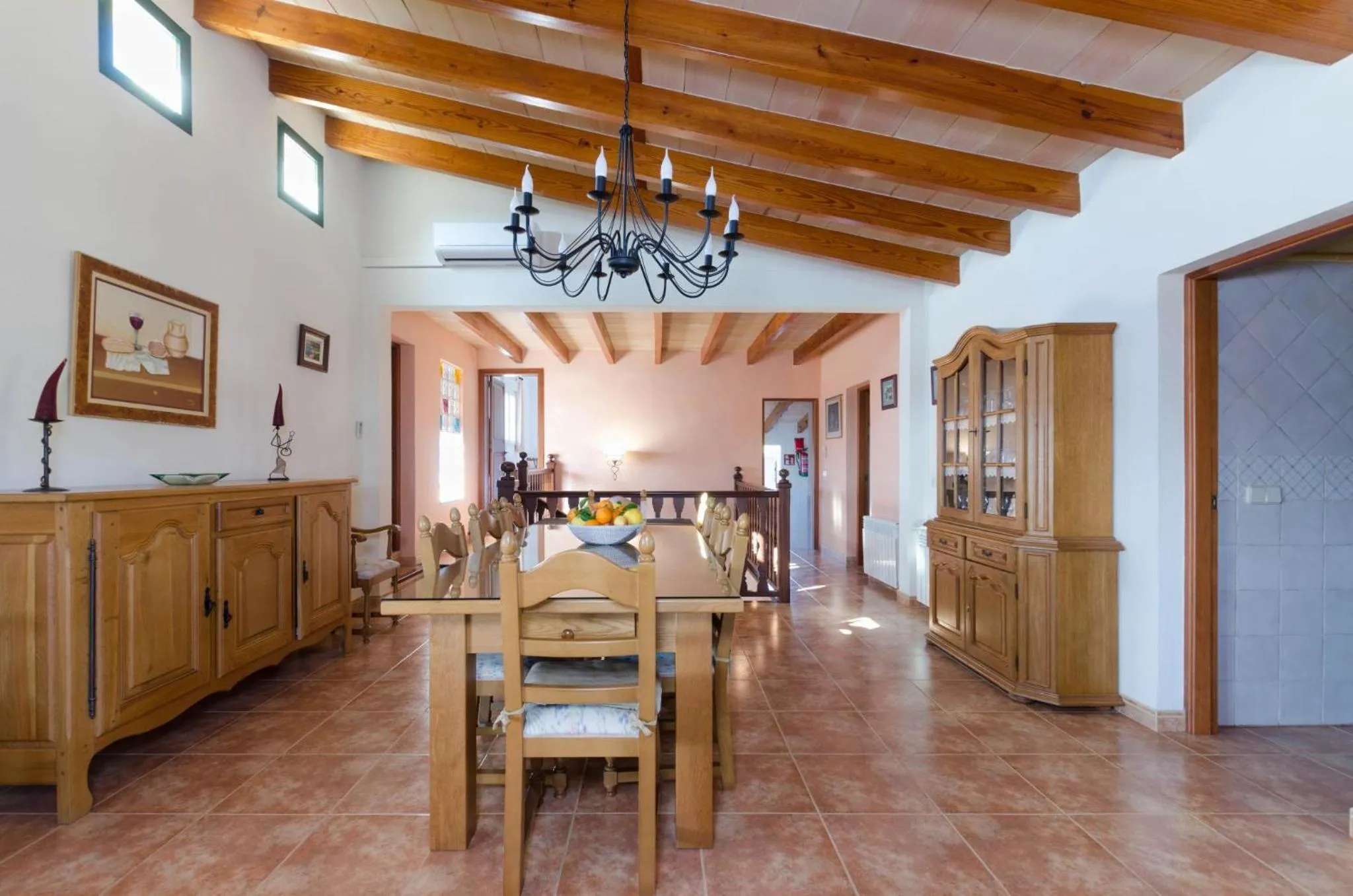 Dining area in Pula Viñas