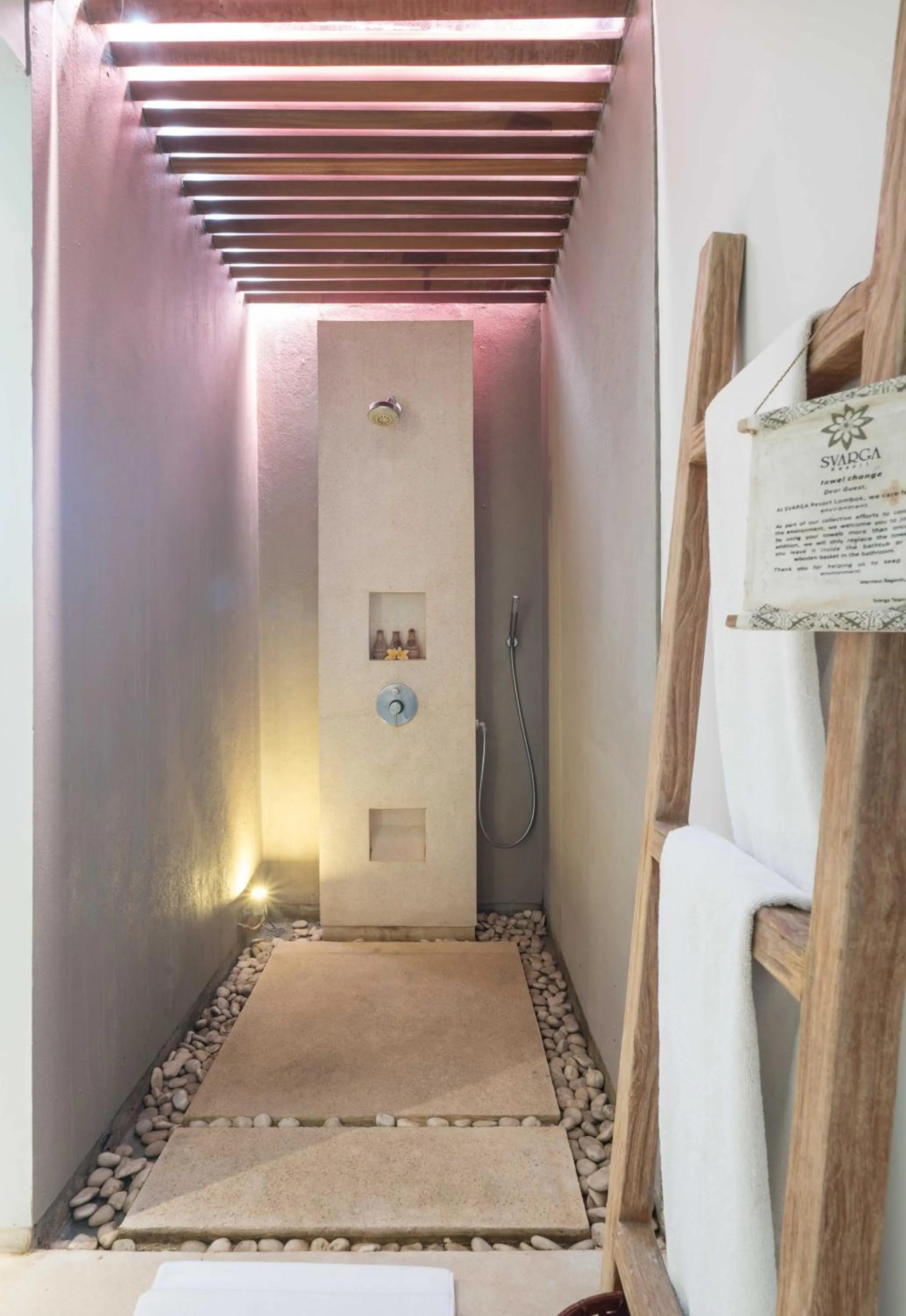 Shower in Svarga Resort Lombok