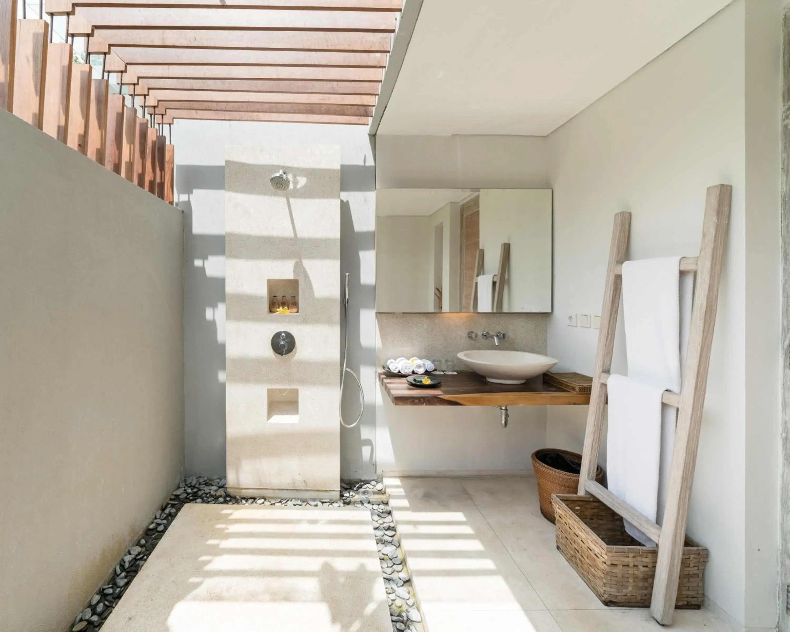 Qadma Pool Deluxe in Svarga Resort Lombok Qadma Pool Deluxe in Svarga Resort Lombok