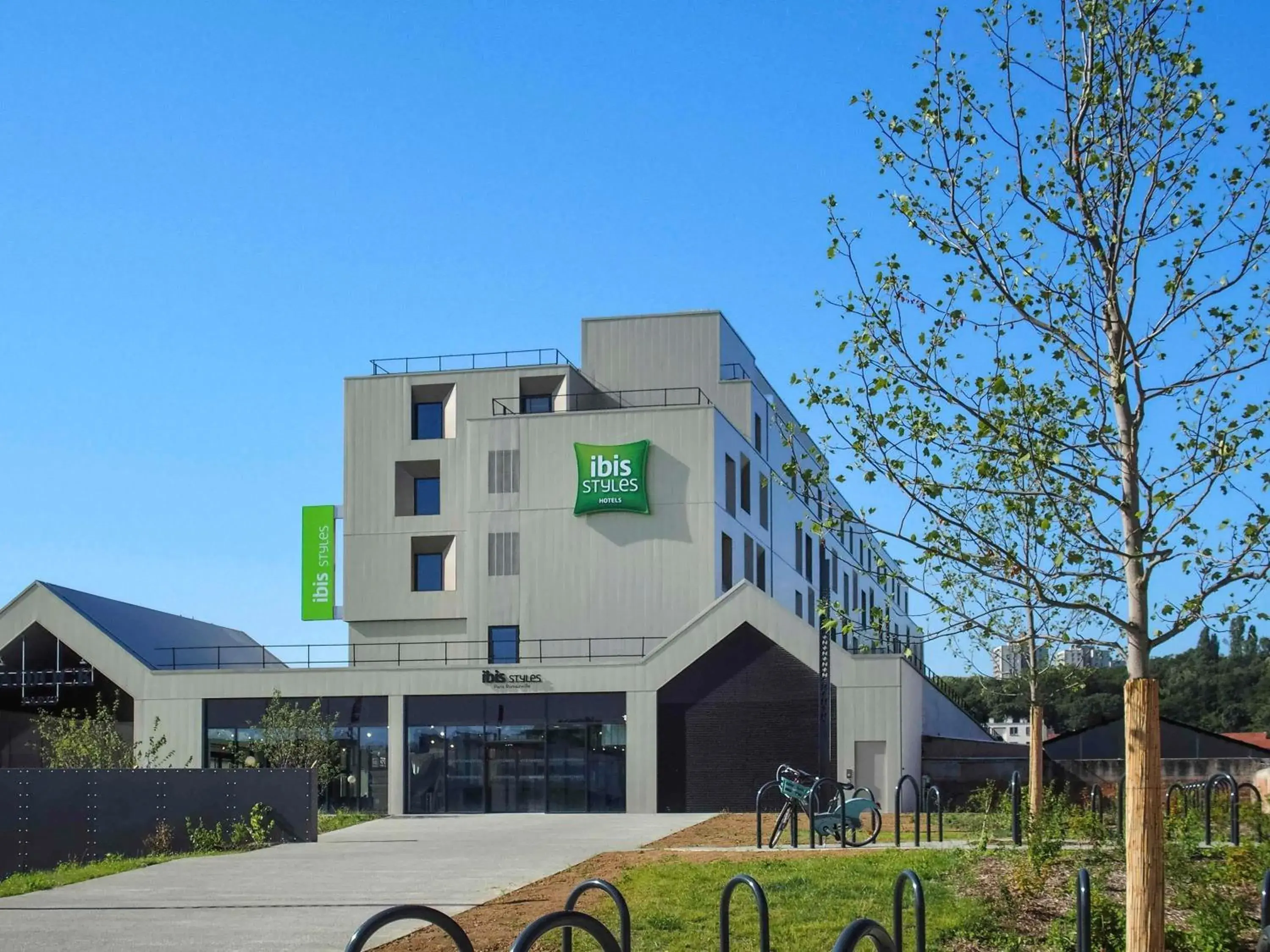 Property building in ibis Styles Paris Romainville Property building in ibis Styles Paris Romainville