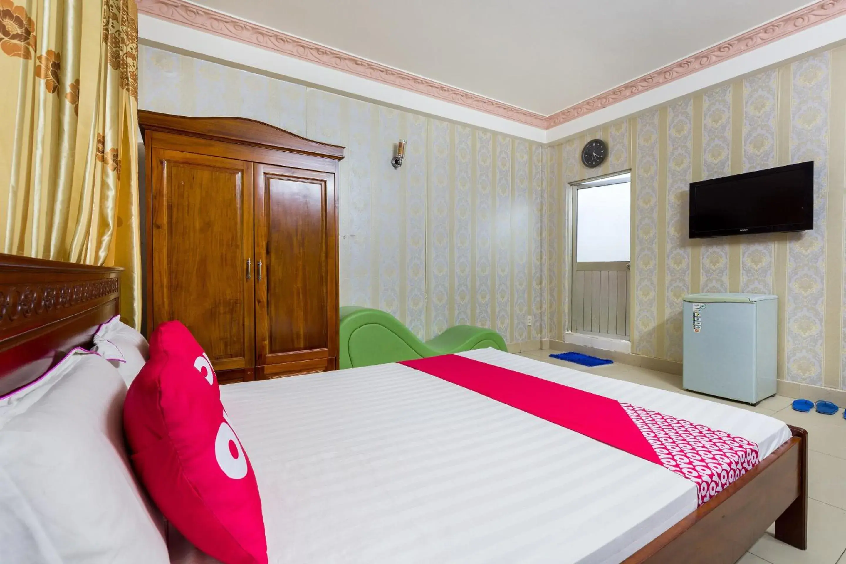 Bedroom, Bed in Van Anh Hotel Bedroom, Bed in Van Anh Hotel