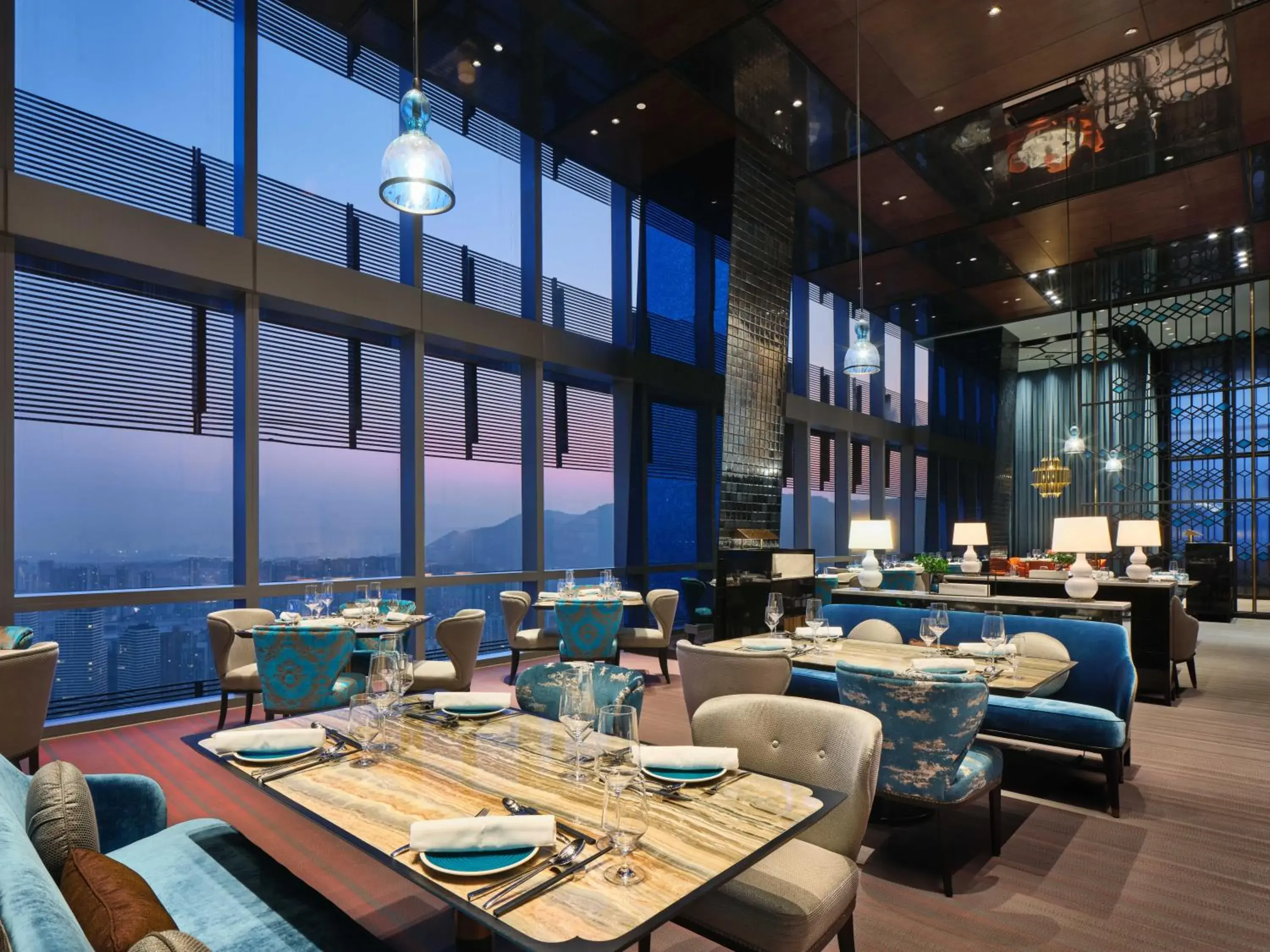 Restaurant/places to eat in InterContinental Chongqing Raffles City by IHG Restaurant/places to eat in InterContinental Chongqing Raffles City by IHG