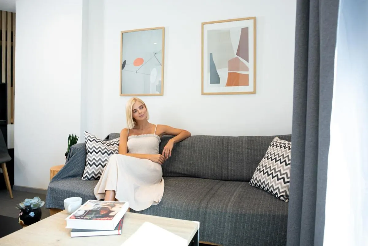 Living room in White 9