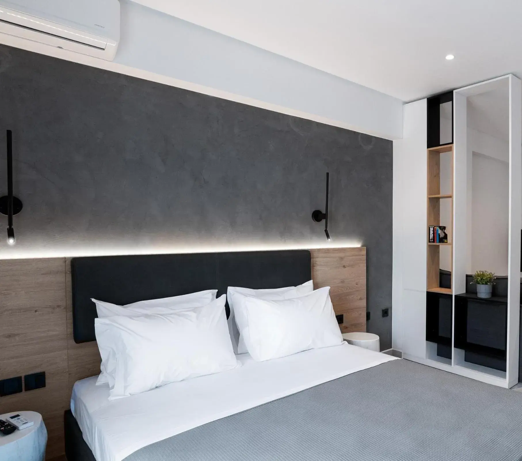 Superior Apartment in White 9 Superior Apartment in White 9