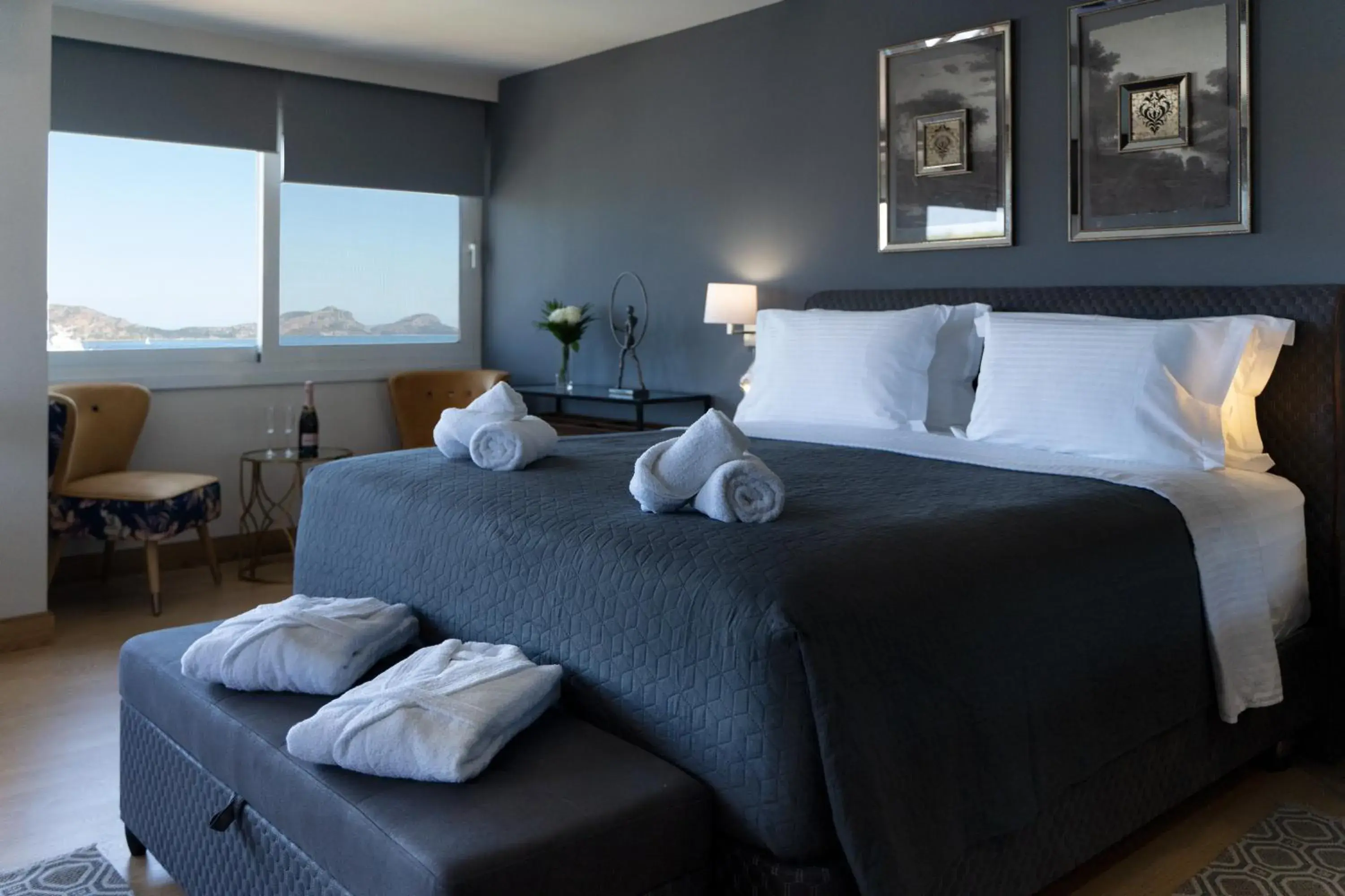 Junior Suite with Sea View in Karalis City Hotel Junior Suite with Sea View in Karalis City Hotel