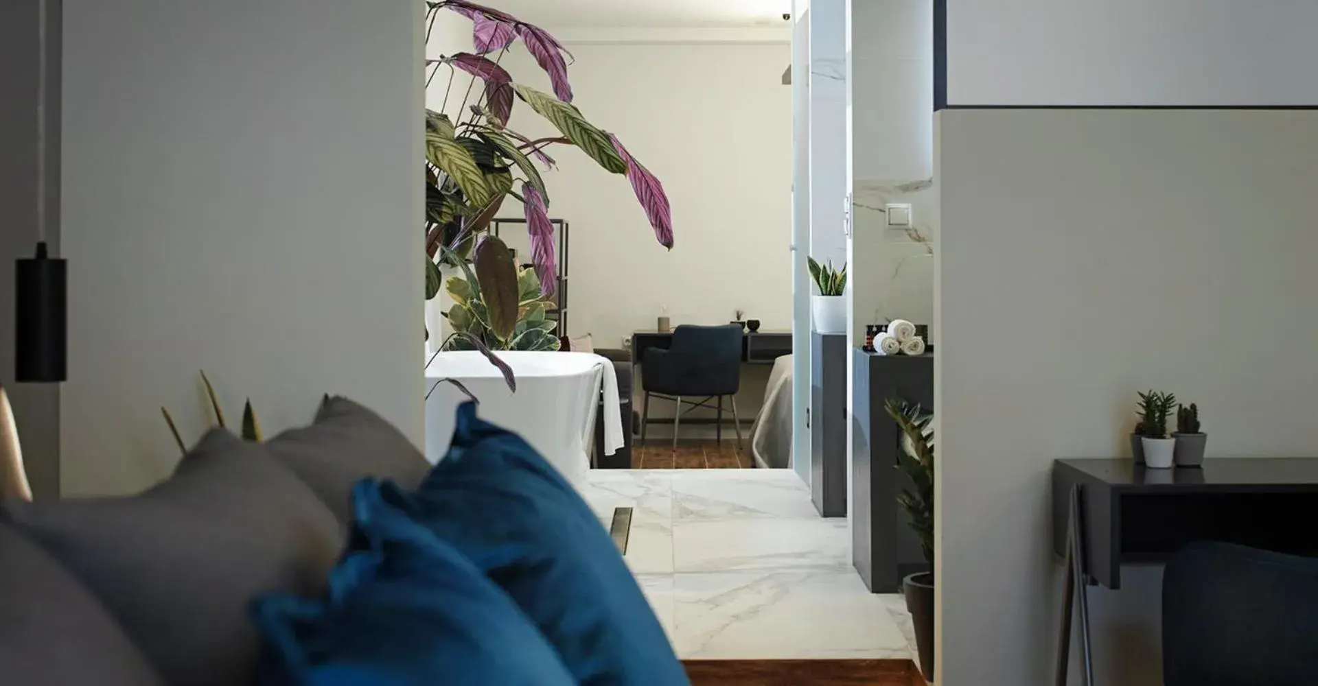 Living room, Bed in The Gem Society Hotel Living room, Bed in The Gem Society Hotel