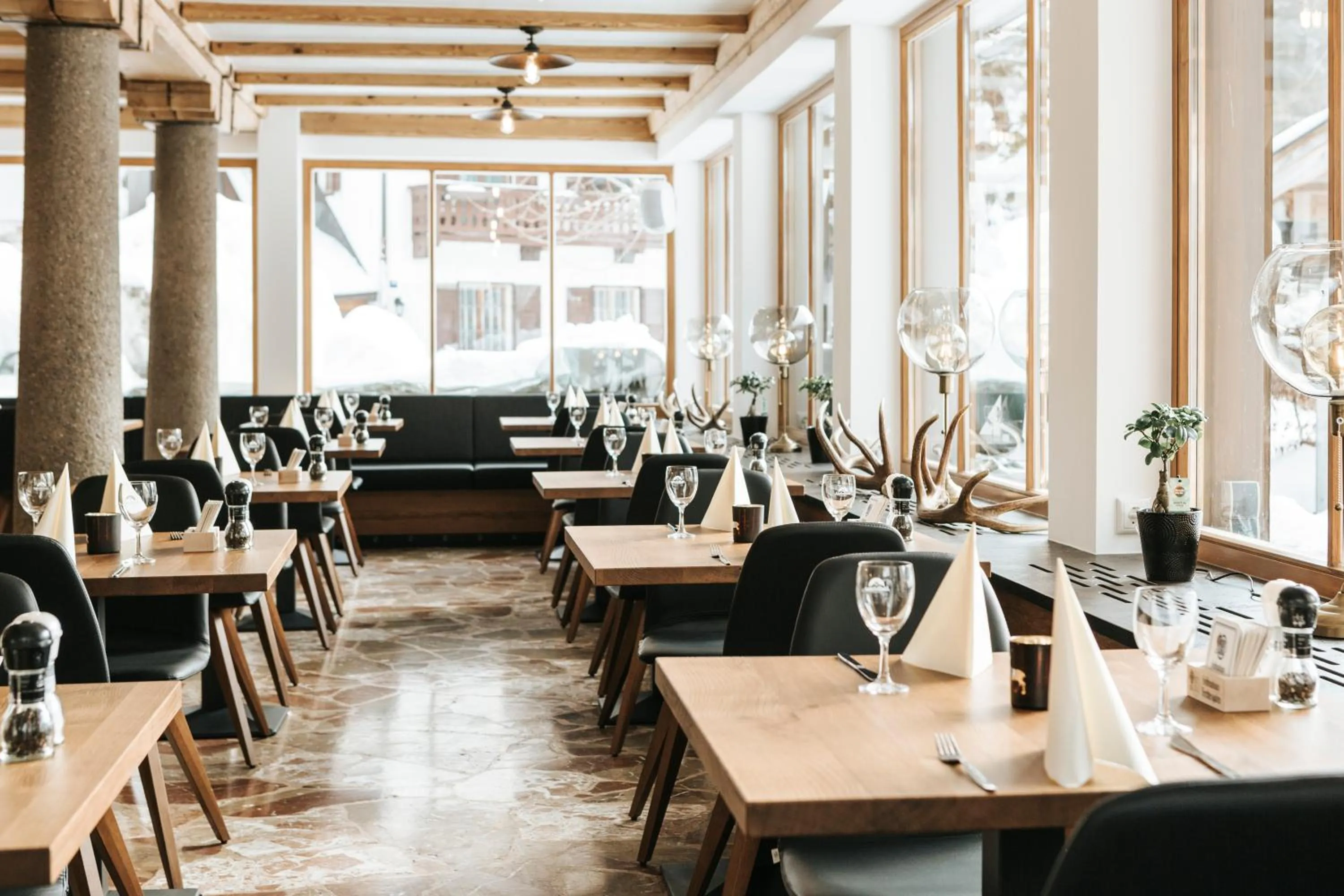 Restaurant/places to eat in Hotel Königssee