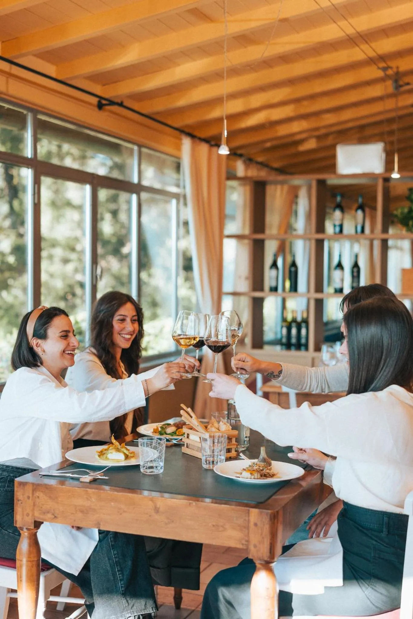 Restaurant/places to eat in RICASOLI, Brolio Agriroom