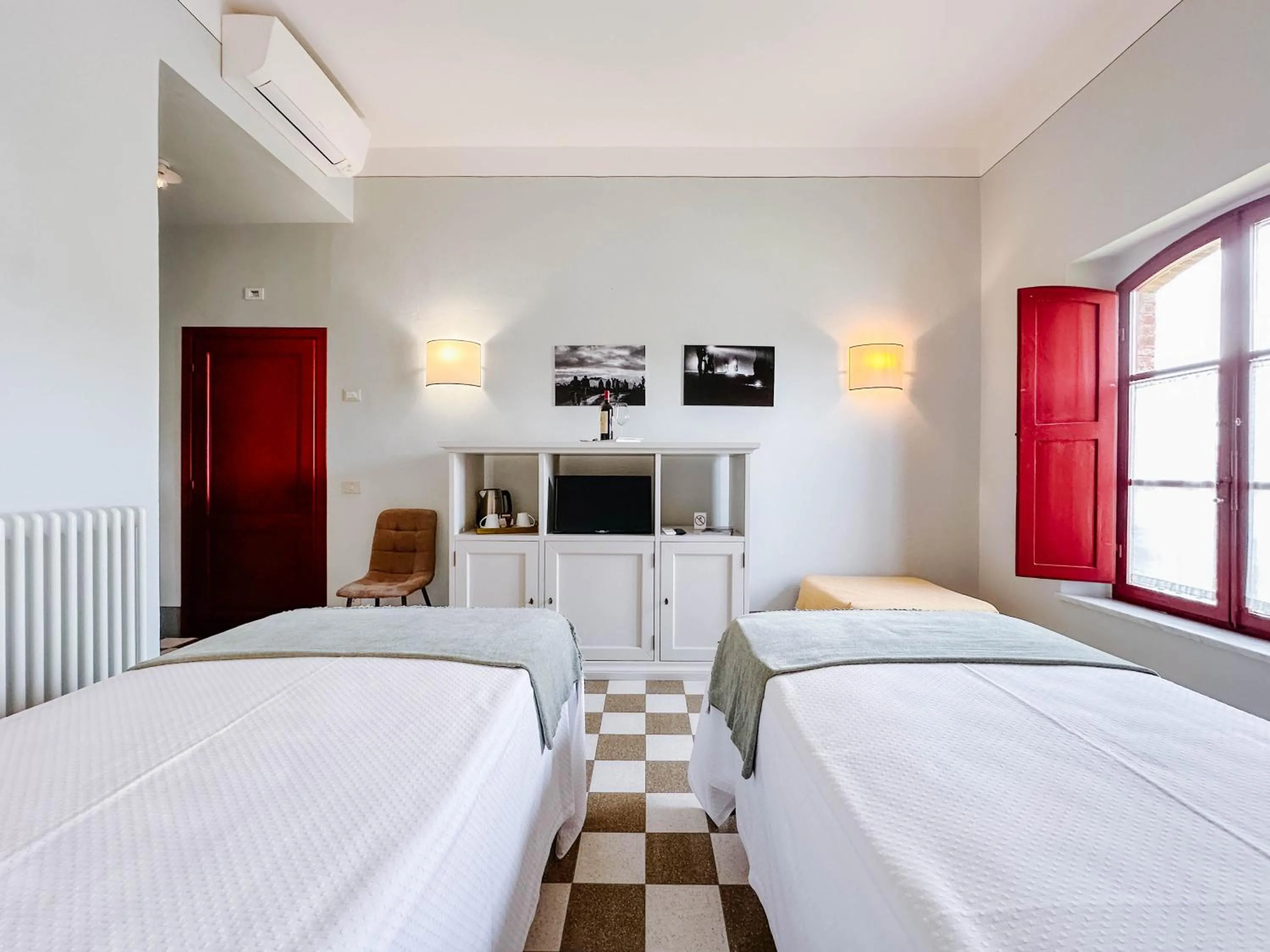 Bedroom, Bed in RICASOLI, Brolio Agriroom