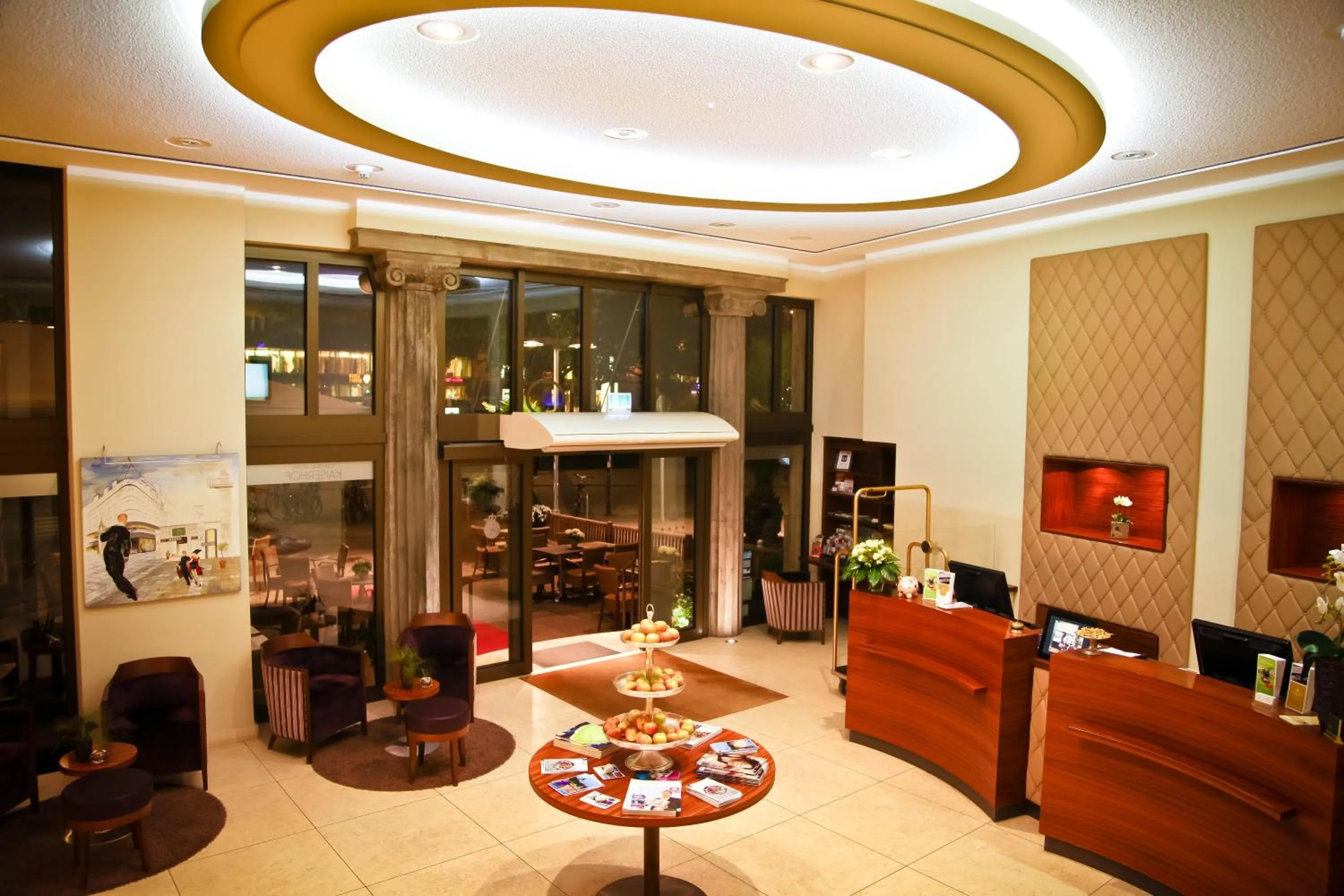 Lobby or reception in Central-Hotel Kaiserhof
