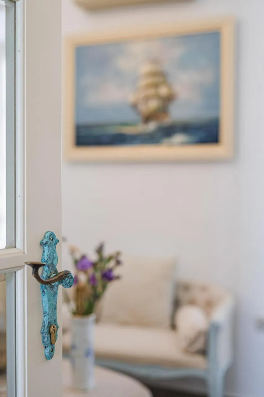 Decorative detail in Galaxa Mansion