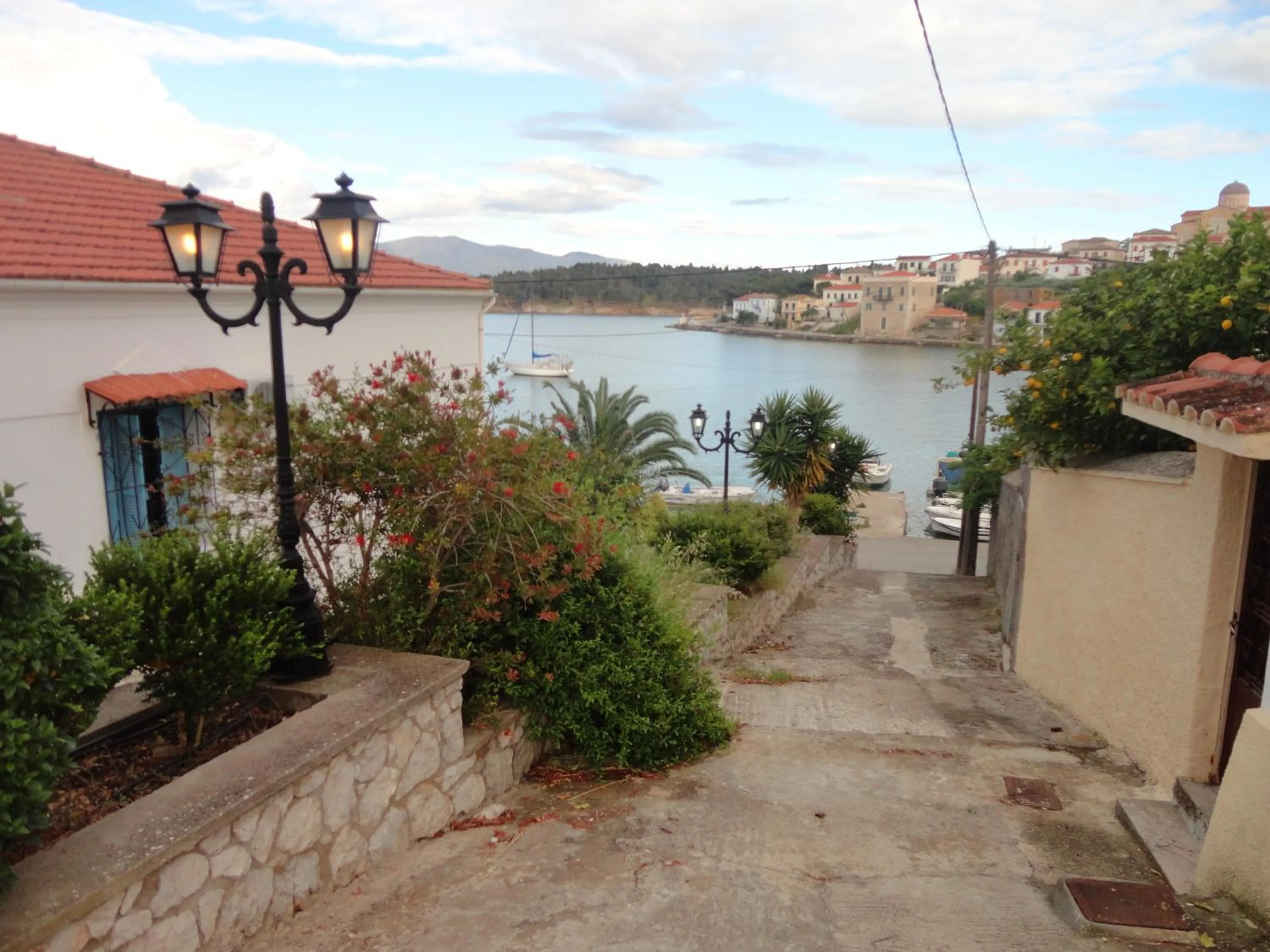 Area and facilities in Galaxa Mansion