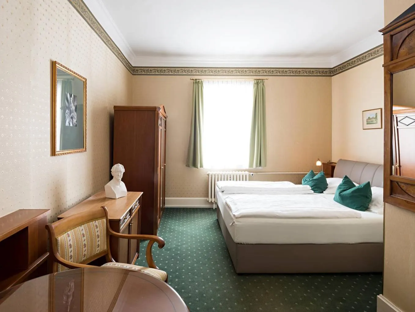 Photo of the whole room, Bed in Boutique-Hotel Amalienhof