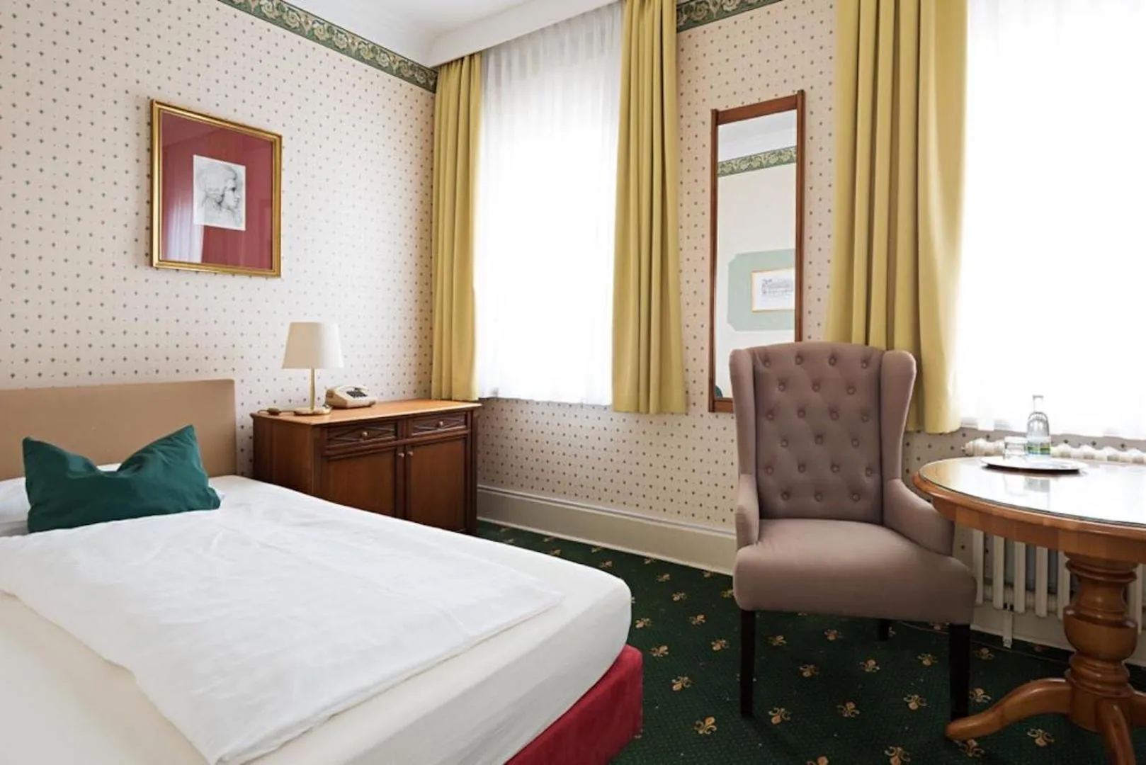 Photo of the whole room, Bed in Boutique-Hotel Amalienhof