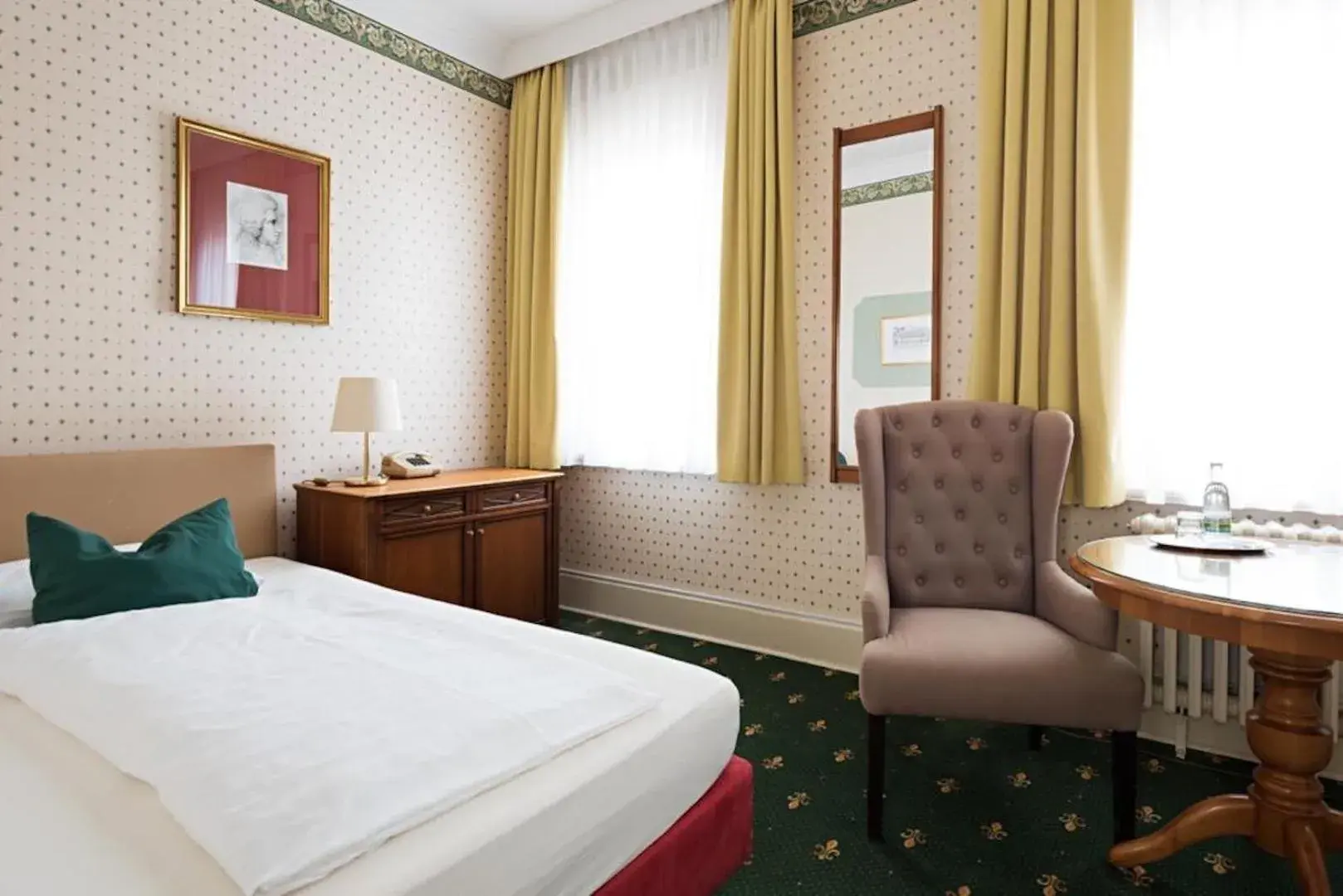 Single Room in Boutique-Hotel Amalienhof Single Room in Boutique-Hotel Amalienhof