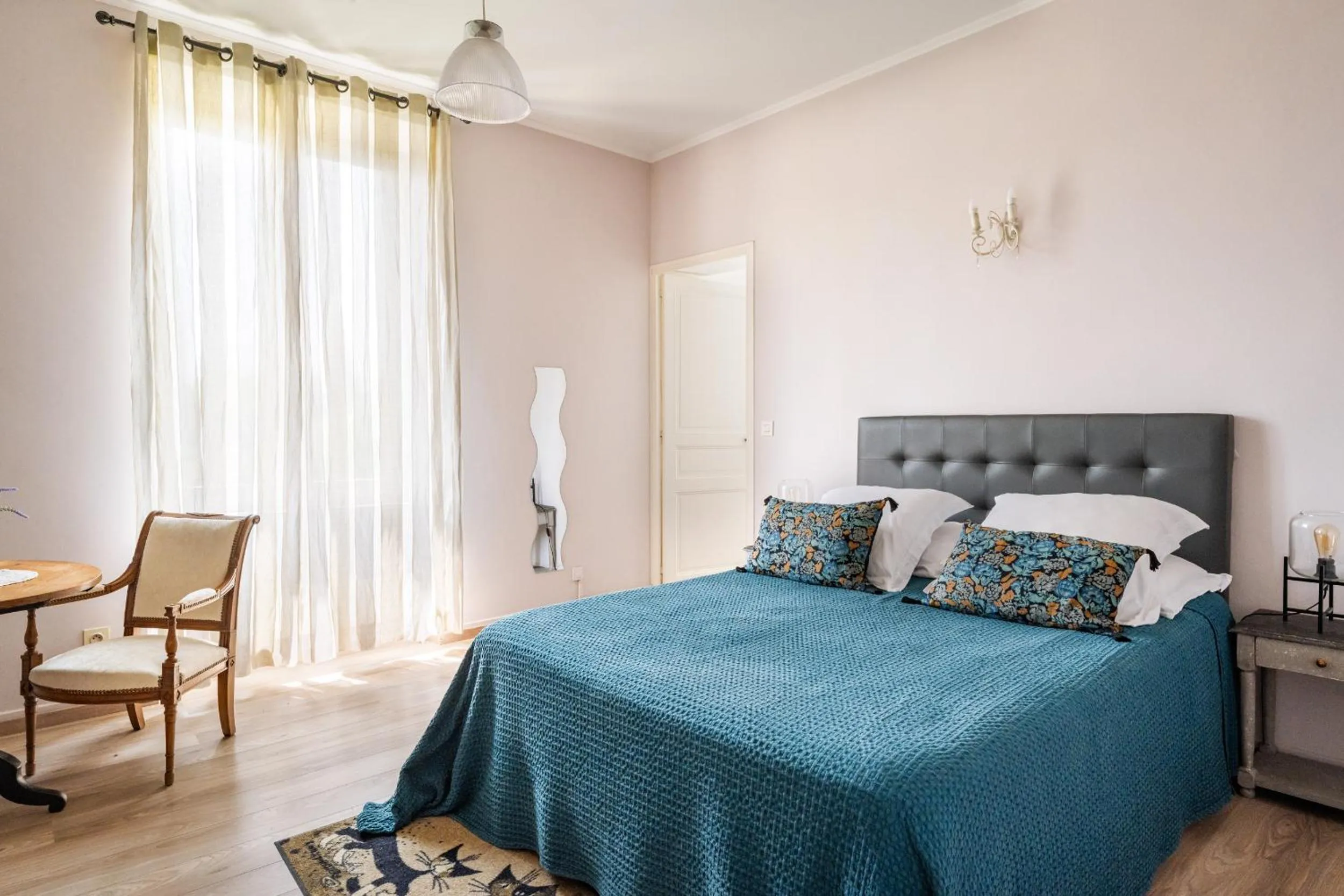 Photo of the whole room, Bed in La Pastorale